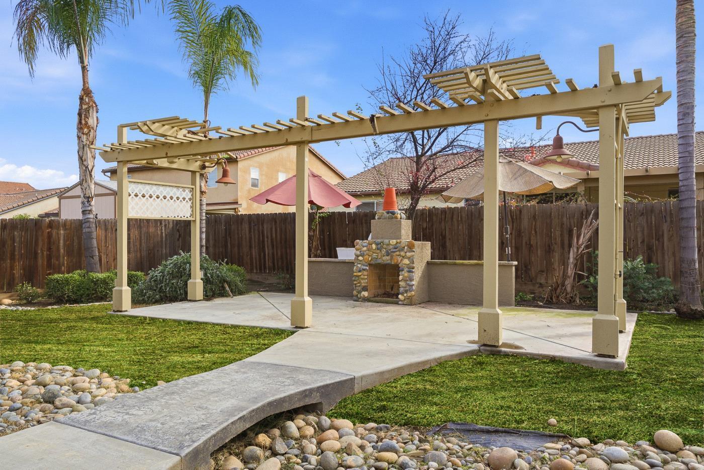 6229 W Ceres Ave, Visalia, CA 93291