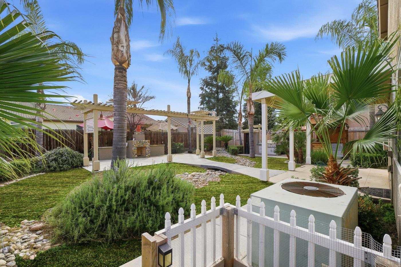 6229 W Ceres Ave, Visalia, CA 93291