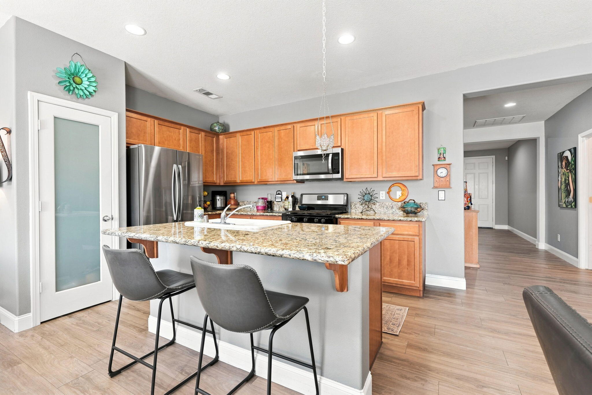 3911 W Buena Vista Ave, Visalia, CA 93291