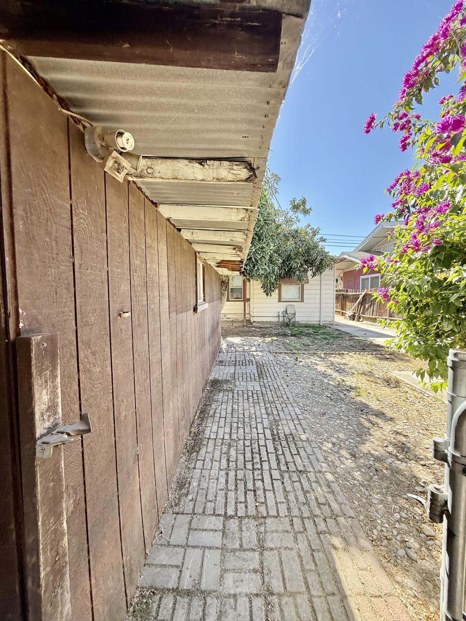 517 S Kaweah Ave, Exeter, CA 93221