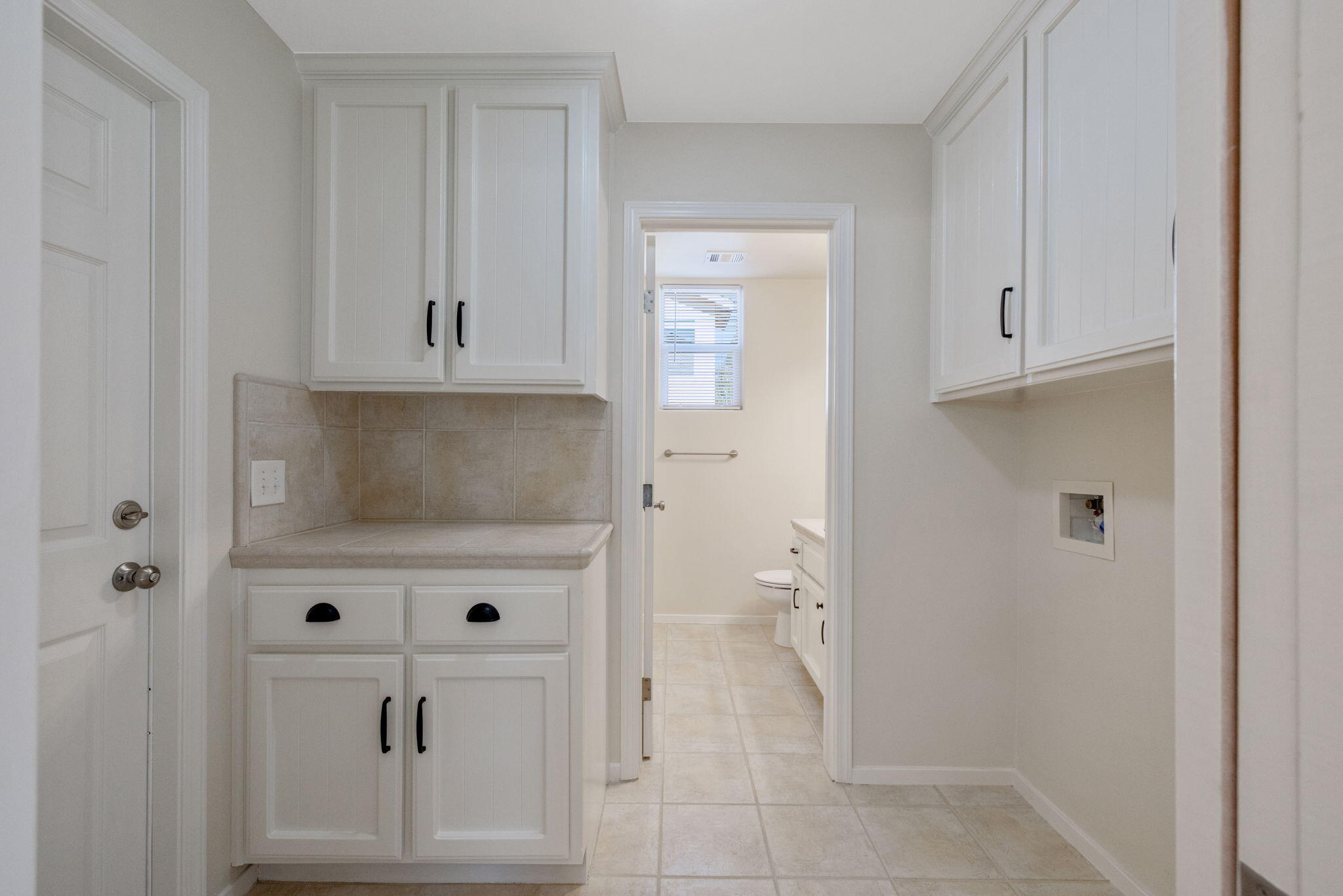 1155 Meadow Ave, Exeter, CA 93221