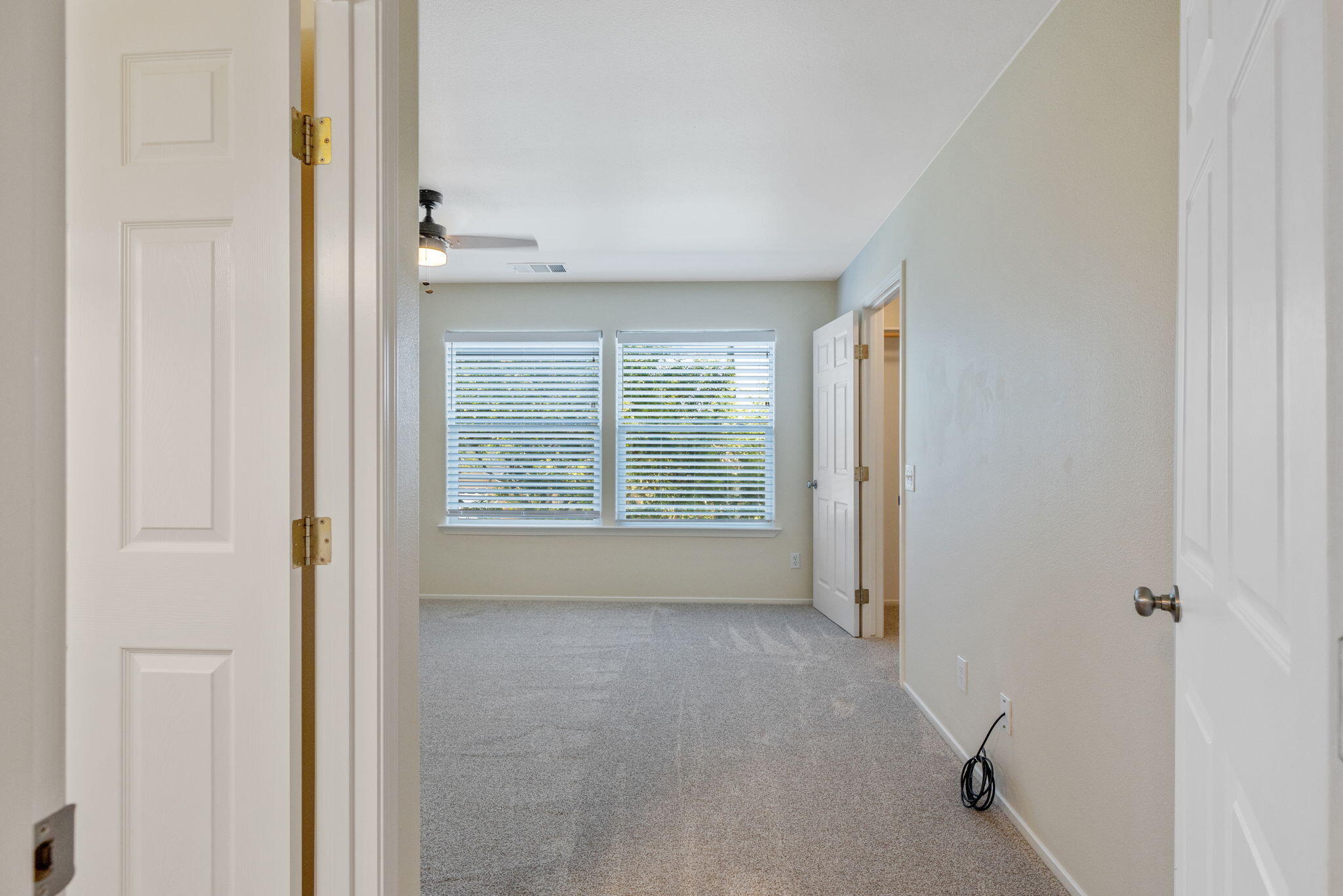 1155 Meadow Ave, Exeter, CA 93221