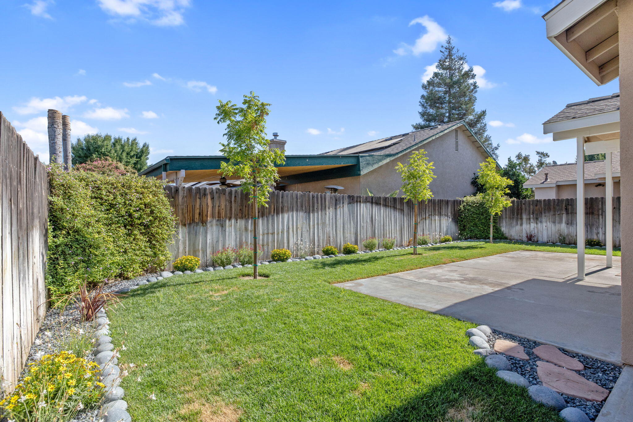 1155 Meadow Ave, Exeter, CA 93221