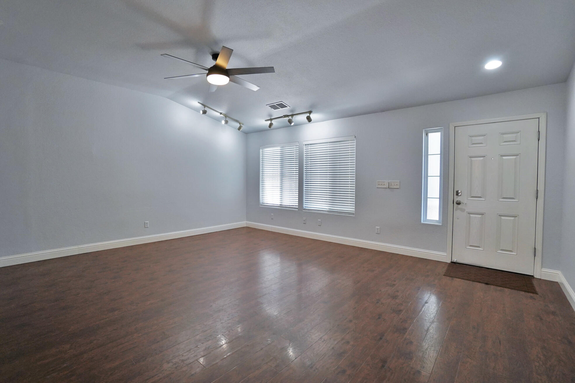 4833 W Ashland Ave, Visalia, CA 93277
