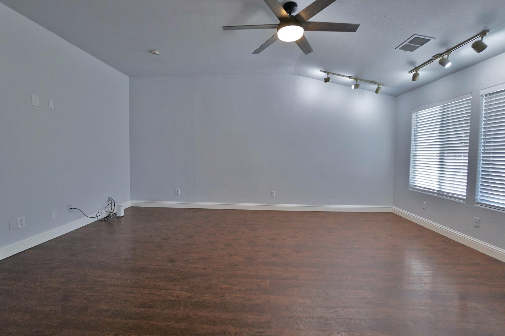 4833 W Ashland Ave, Visalia, CA 93277