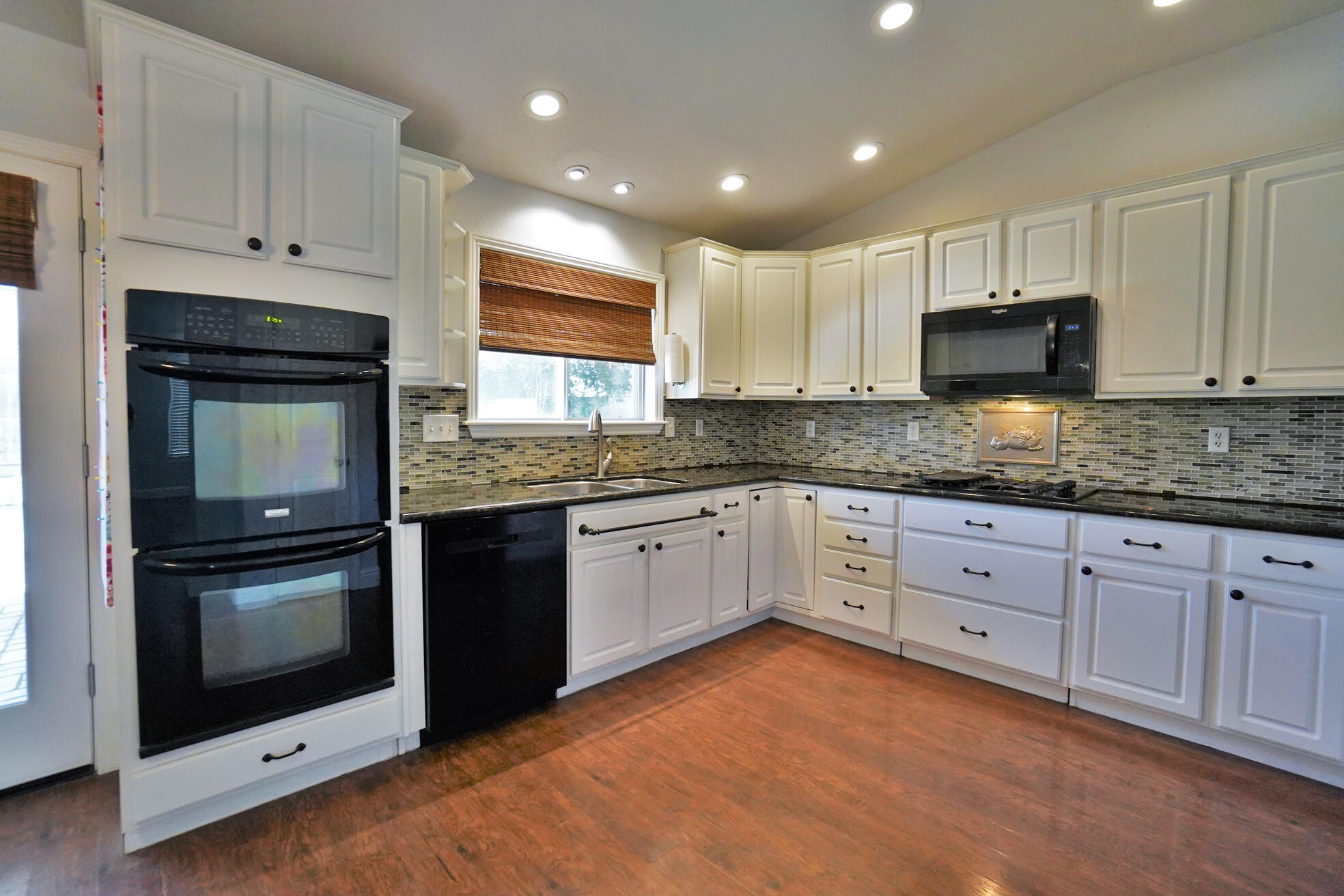 4833 W Ashland Ave, Visalia, CA 93277