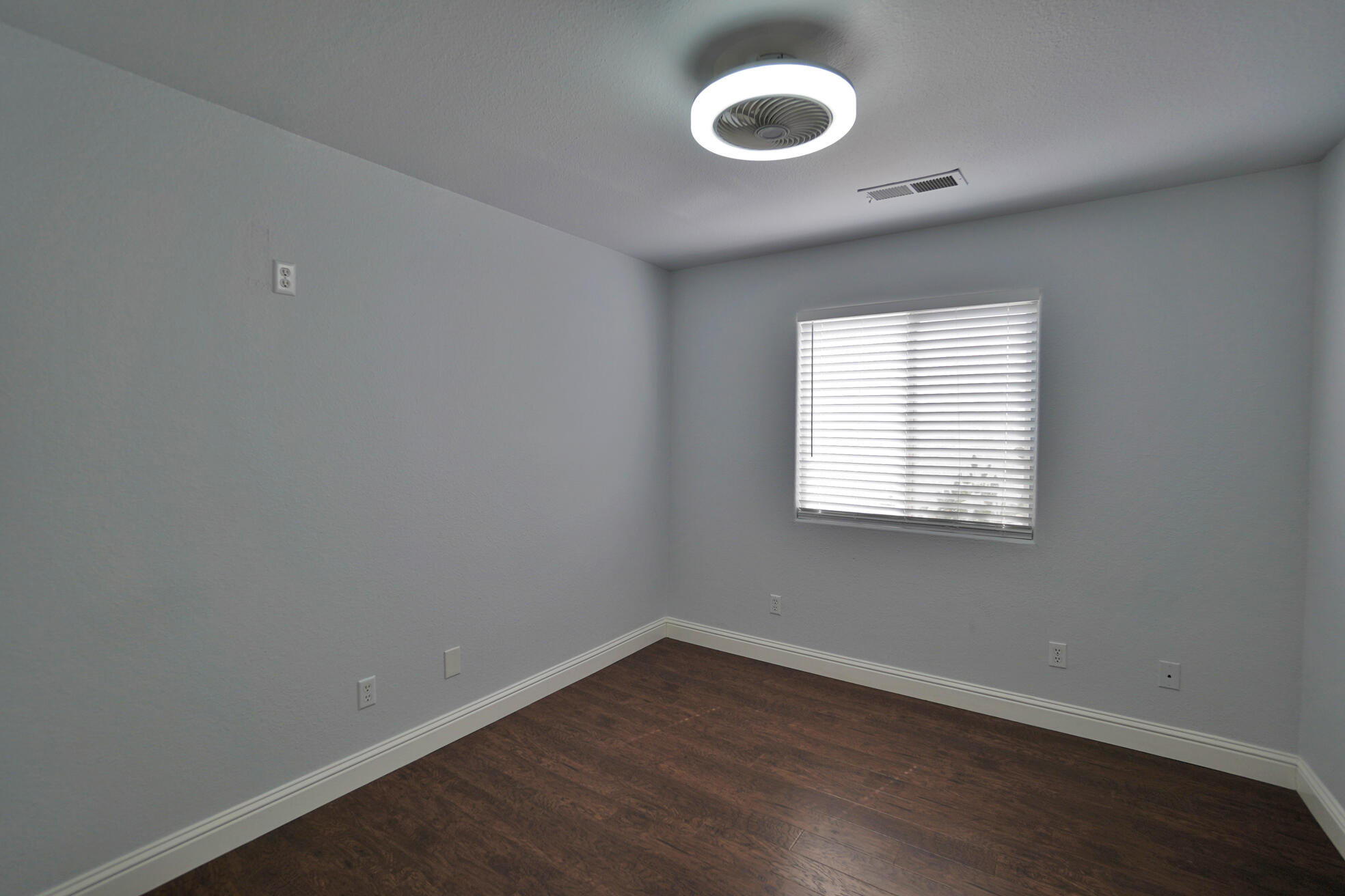 4833 W Ashland Ave, Visalia, CA 93277