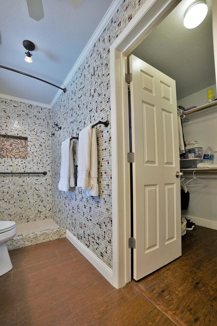 4833 W Ashland Ave, Visalia, CA 93277
