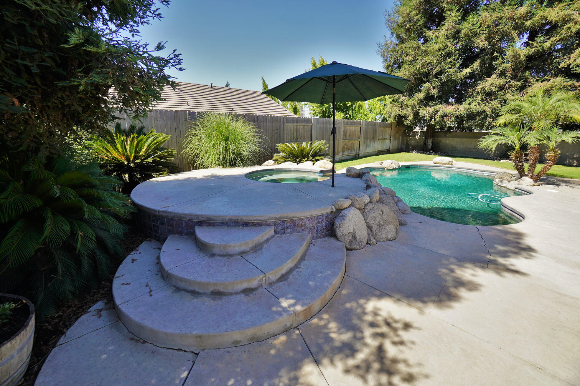 4833 W Ashland Ave, Visalia, CA 93277