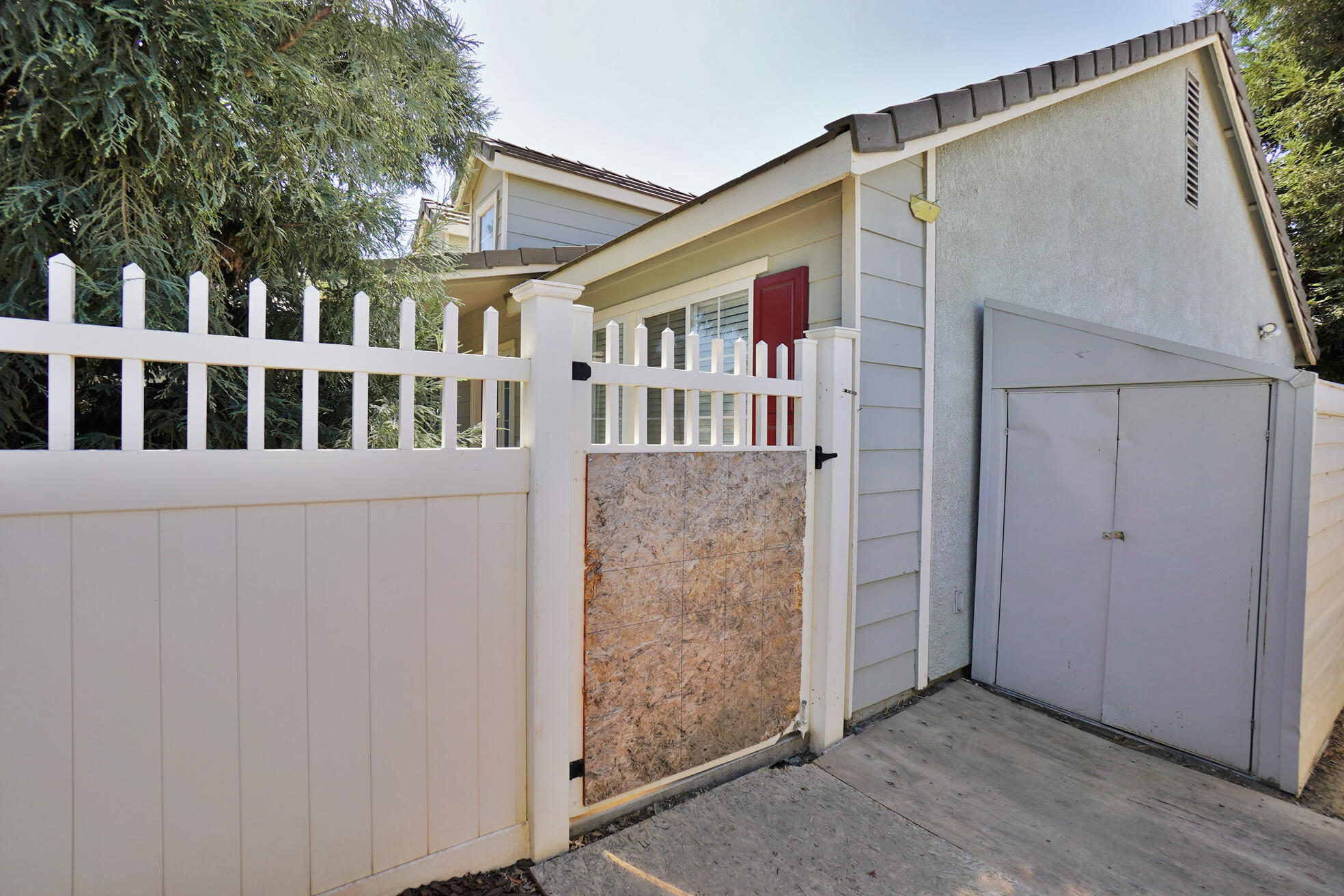 4833 W Ashland Ave, Visalia, CA 93277