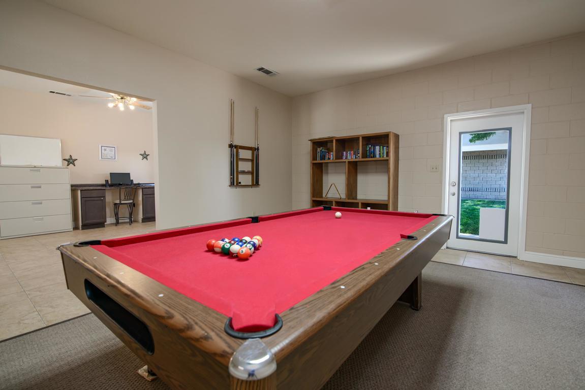 900 E Rankin Rd #27, Tulare, CA 93274