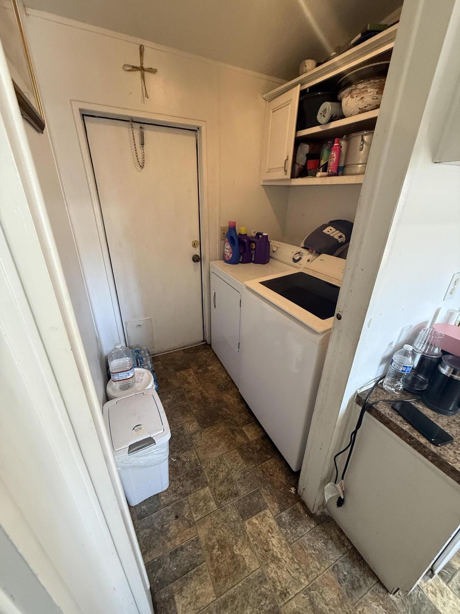 900 E Rankin Rd #27, Tulare, CA 93274