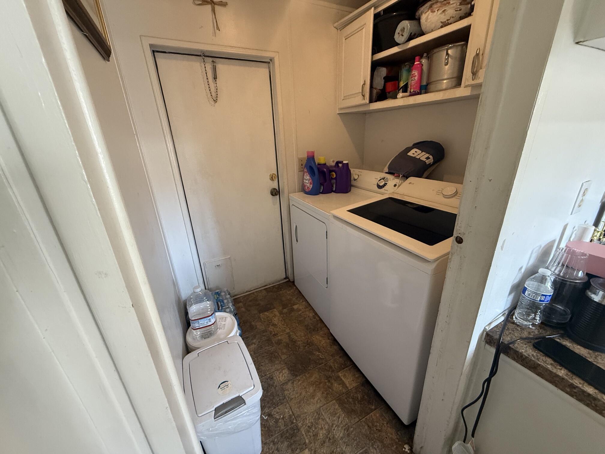 900 E Rankin Rd #27, Tulare, CA 93274