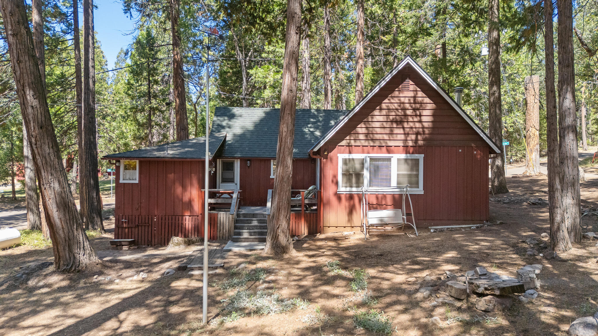 430 Mountain Dr, Springville, CA 93265