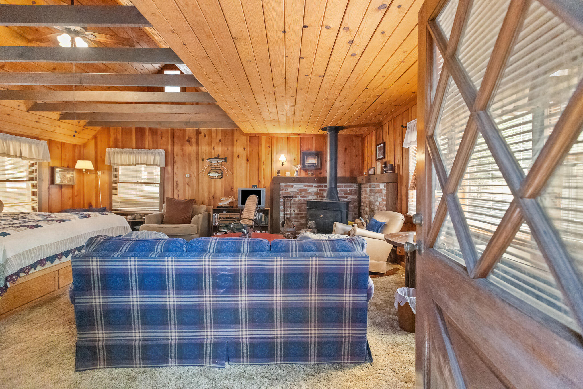 430 Mountain Dr, Springville, CA 93265