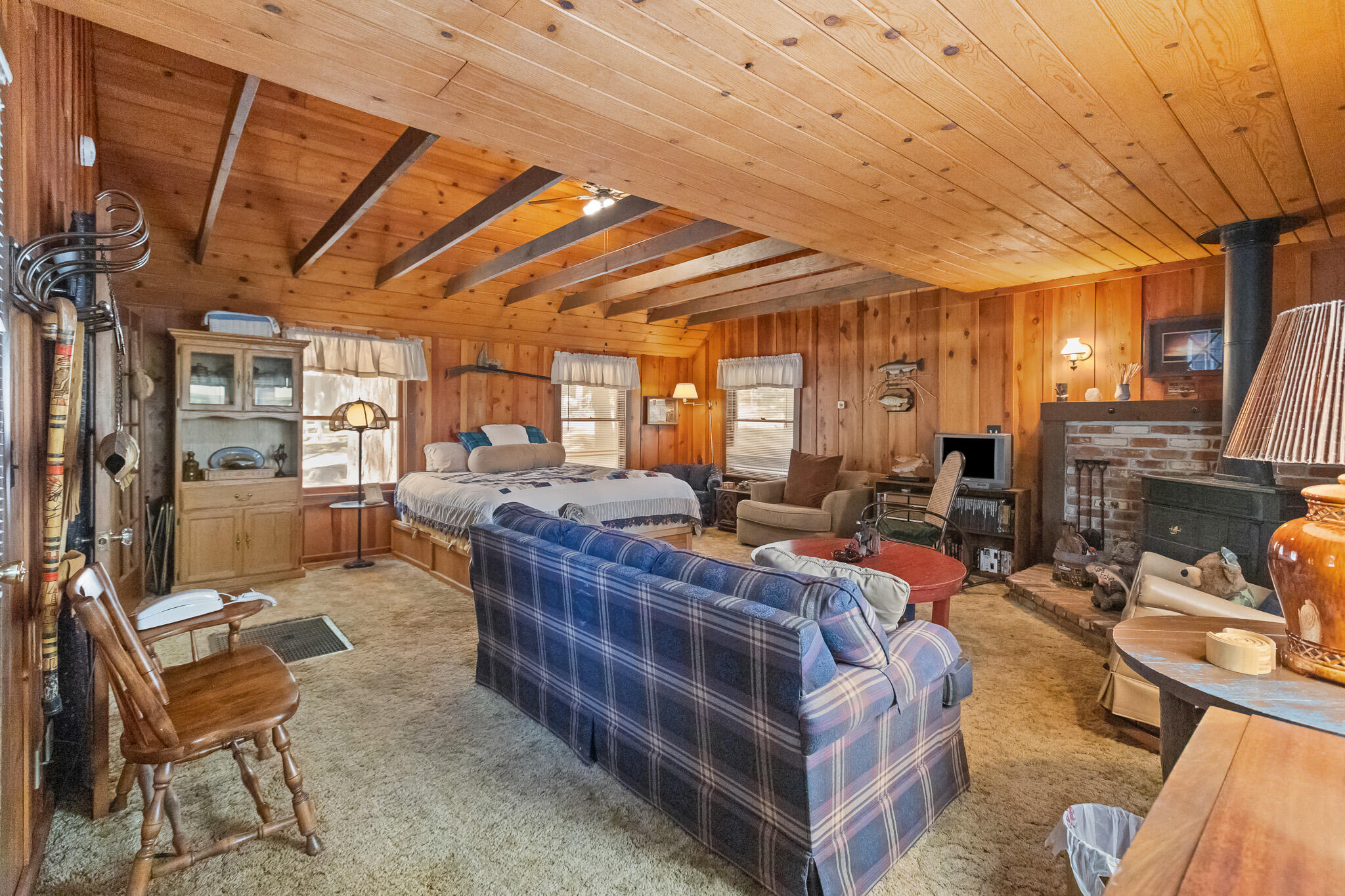 430 Mountain Dr, Springville, CA 93265