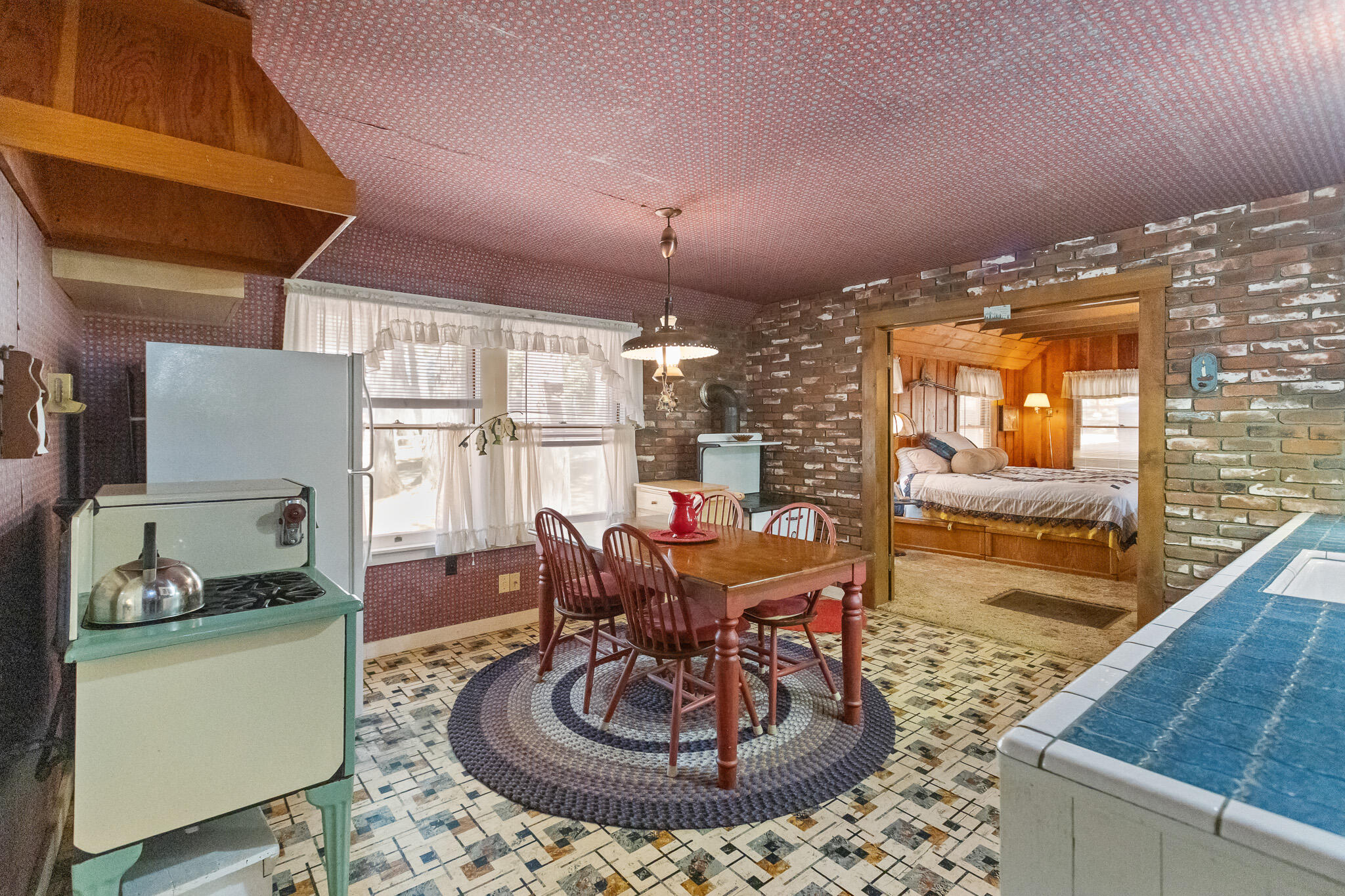 430 Mountain Dr, Springville, CA 93265