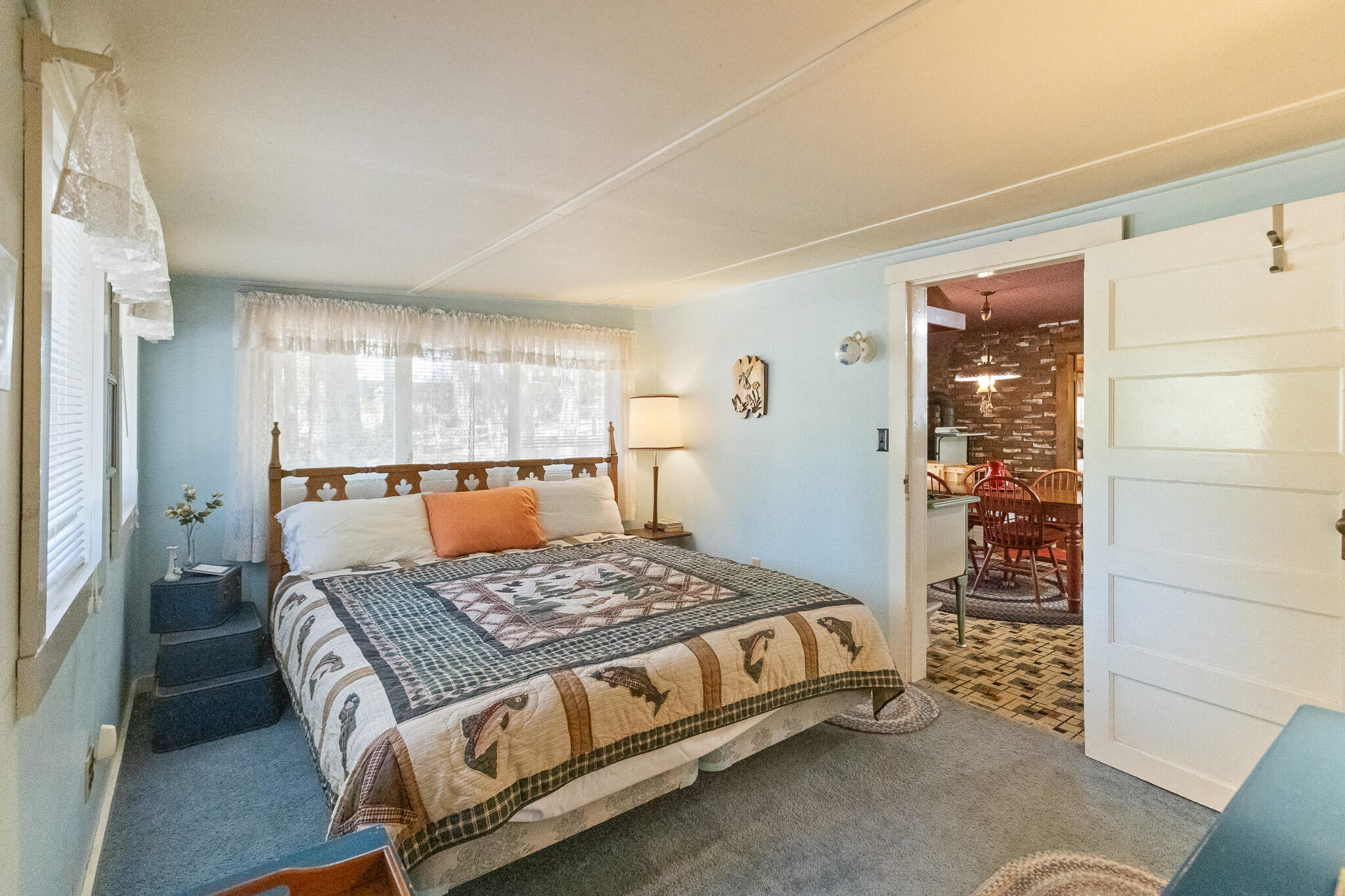 430 Mountain Dr, Springville, CA 93265