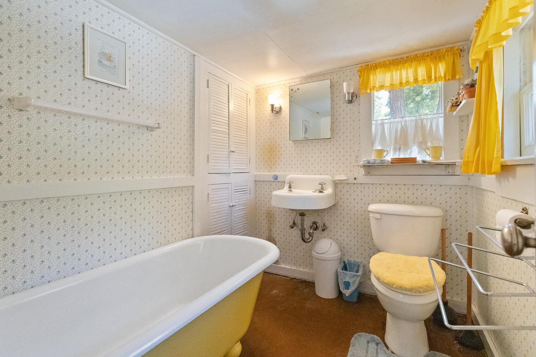 430 Mountain Dr, Springville, CA 93265