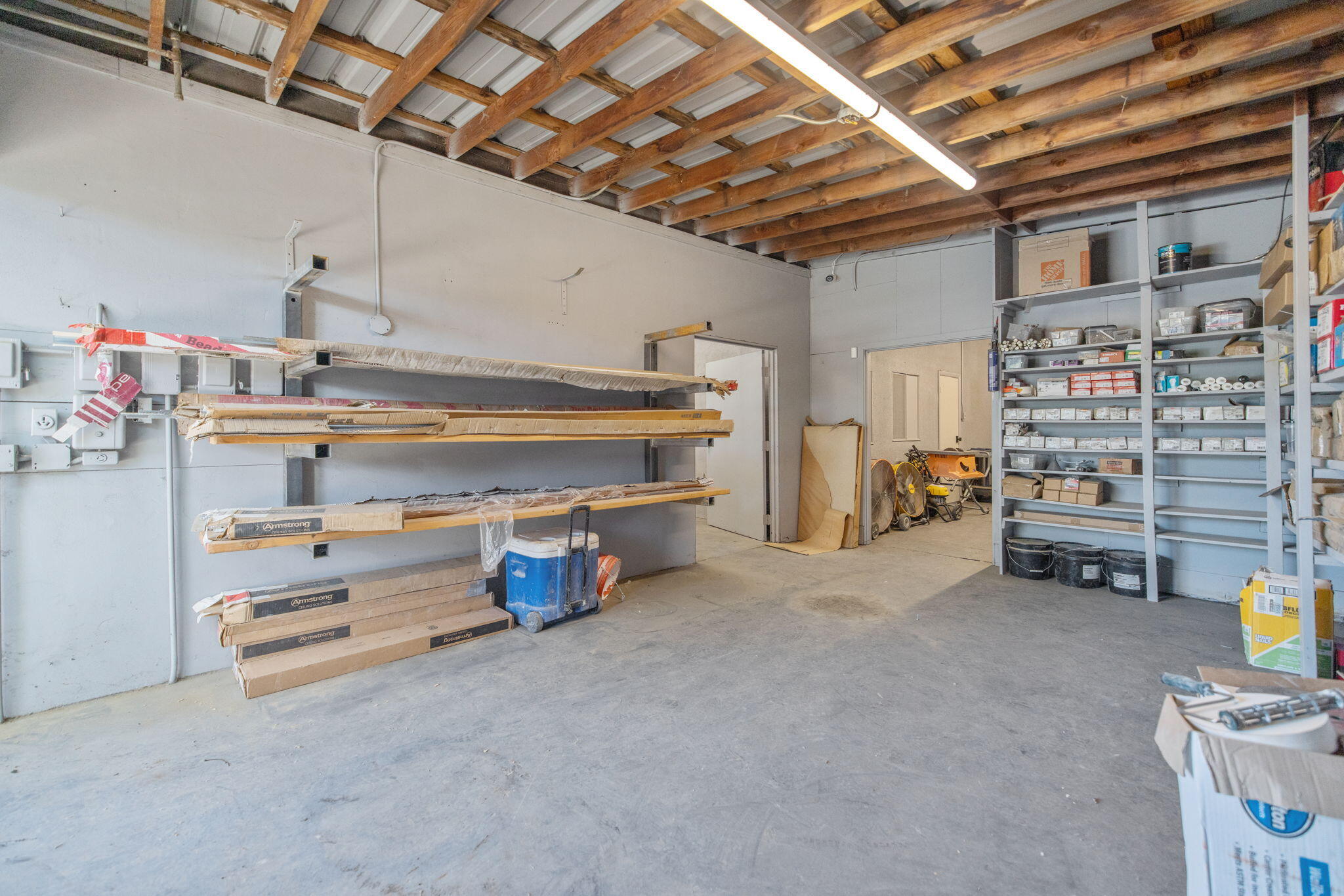 55 E Vandalia Ave, Porterville, CA 93257
