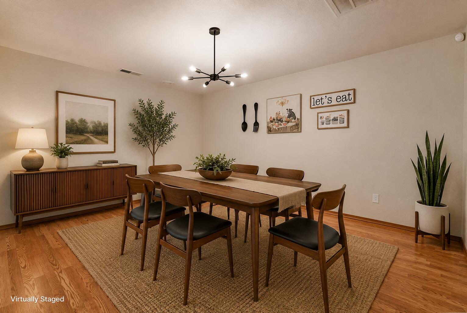514 Balmoral Dr, Porterville, CA 93257