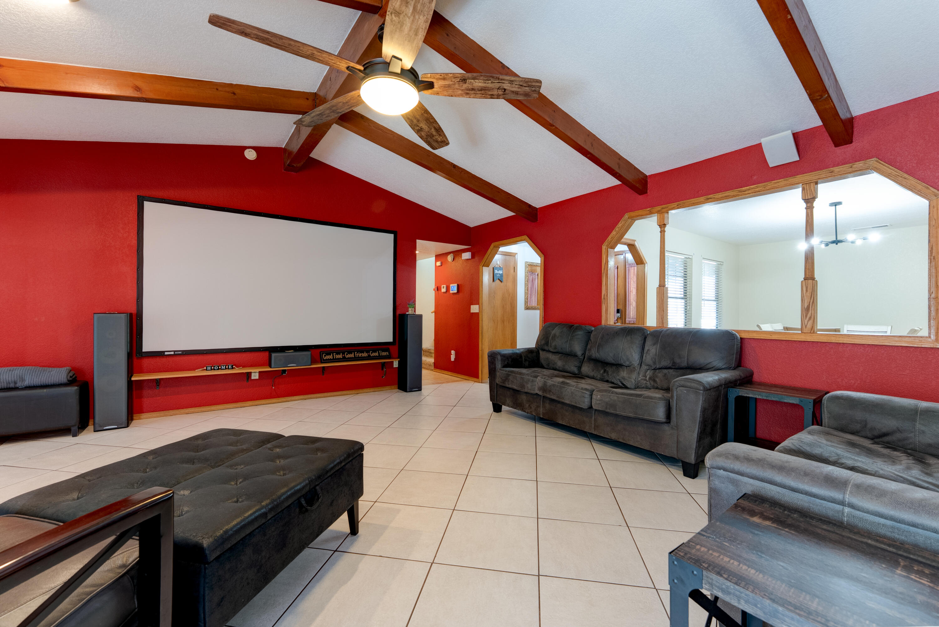 514 Balmoral Dr, Porterville, CA 93257
