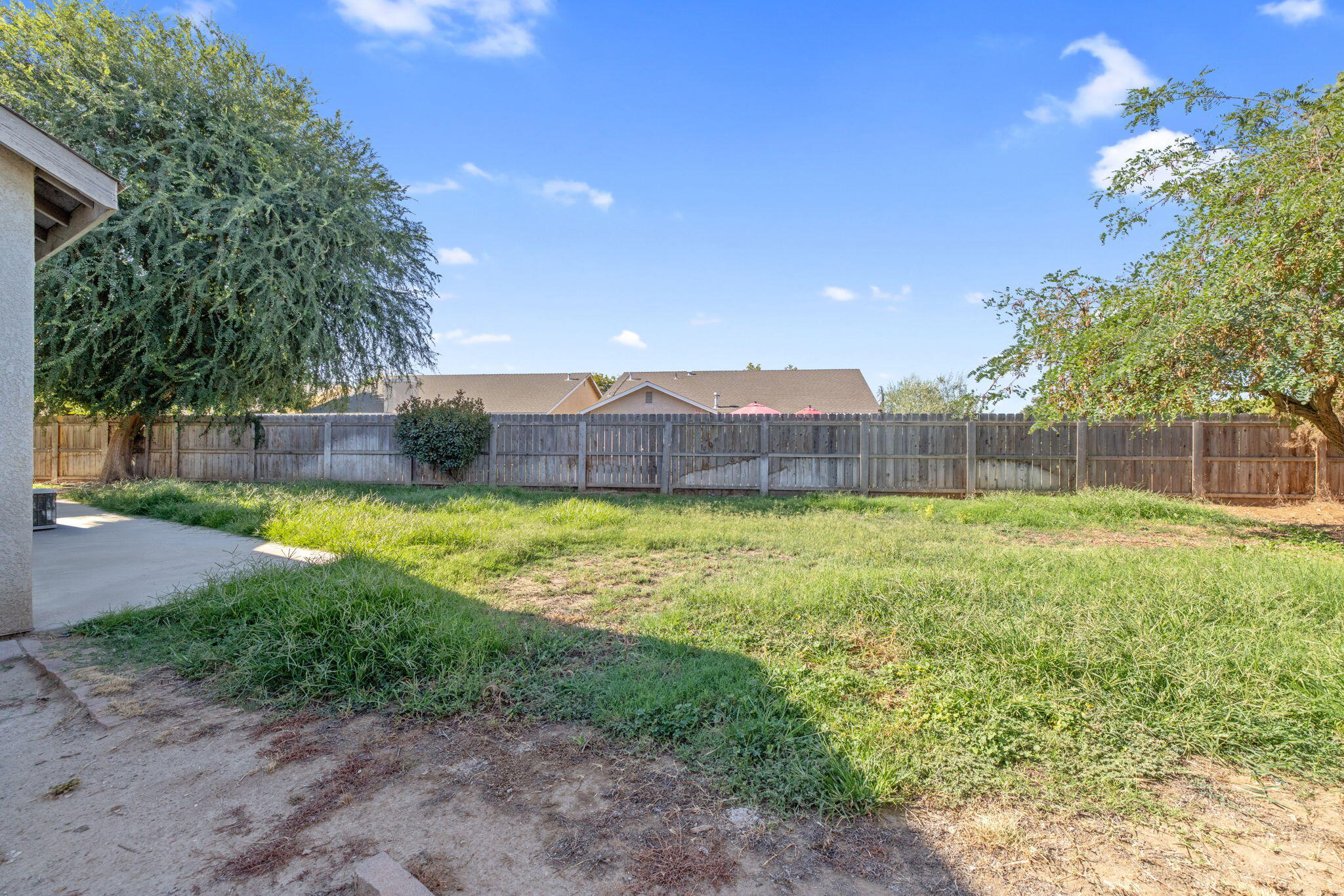 1404 Bradley Ct, Exeter, CA 93221