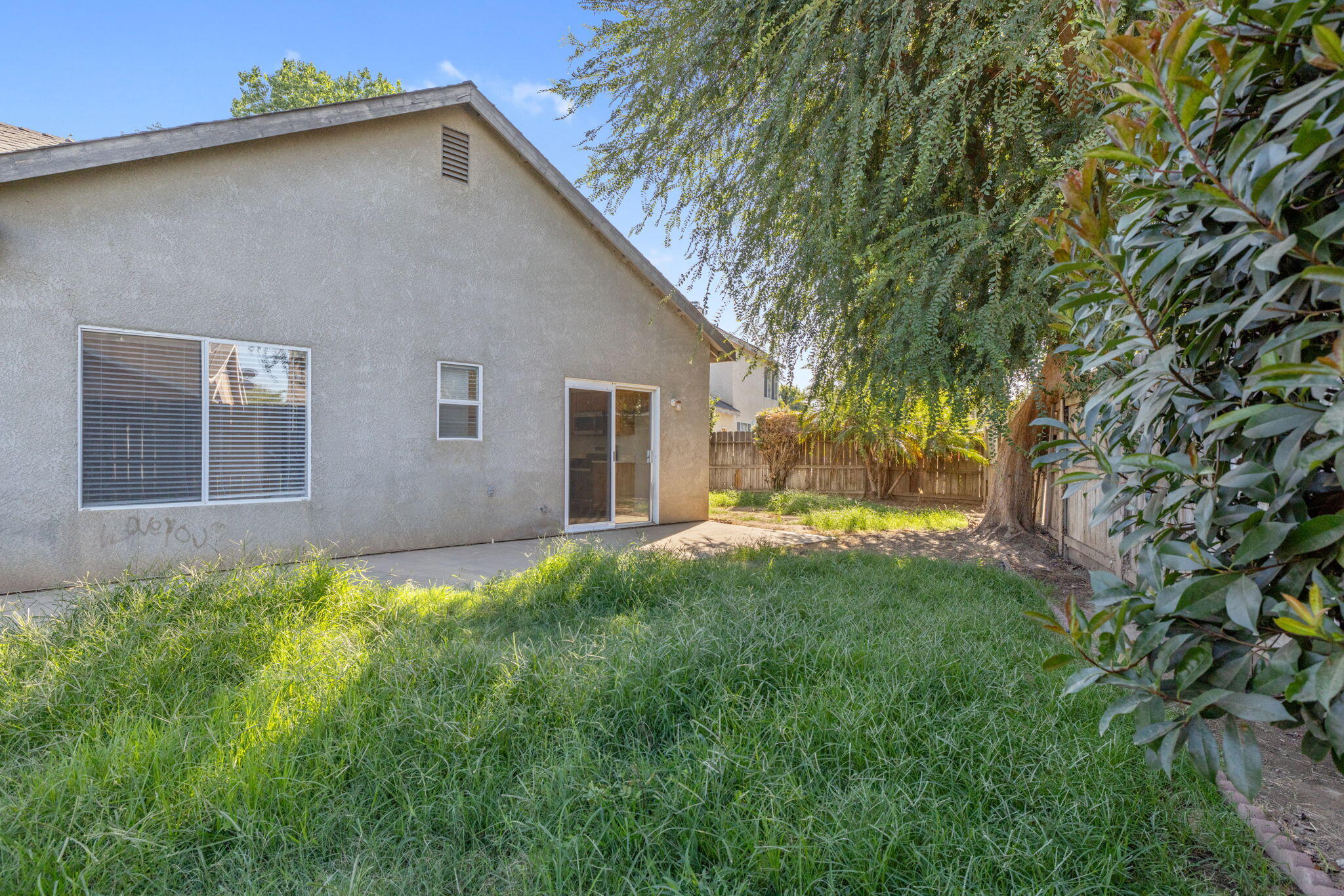 1404 Bradley Ct, Exeter, CA 93221
