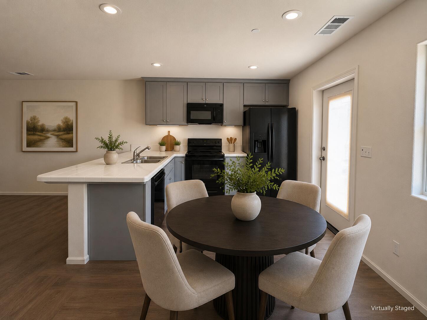 492 W Trooper, Porterville, CA 93257