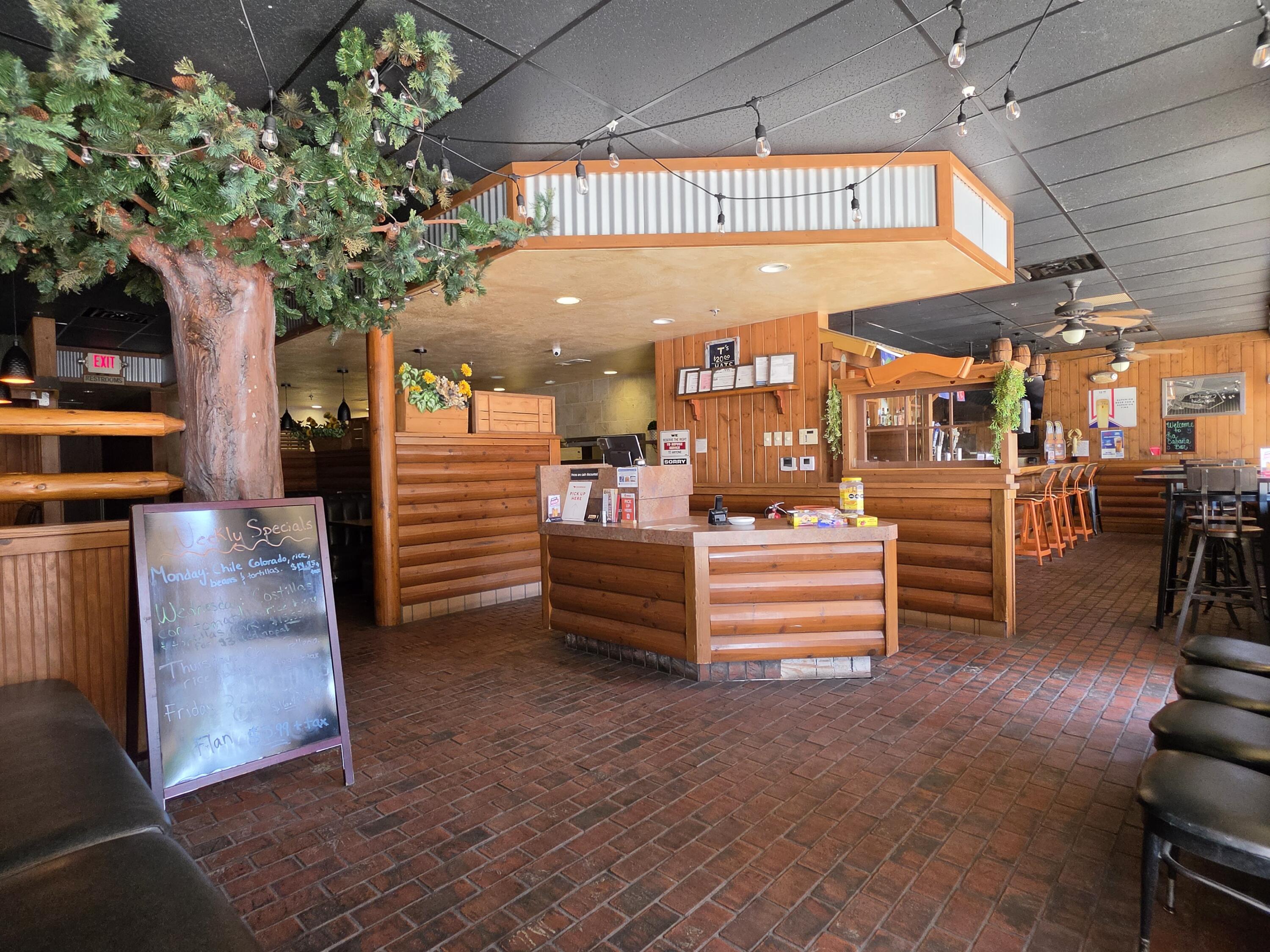1102 W Visalia Rd #108, Exeter, CA 93221