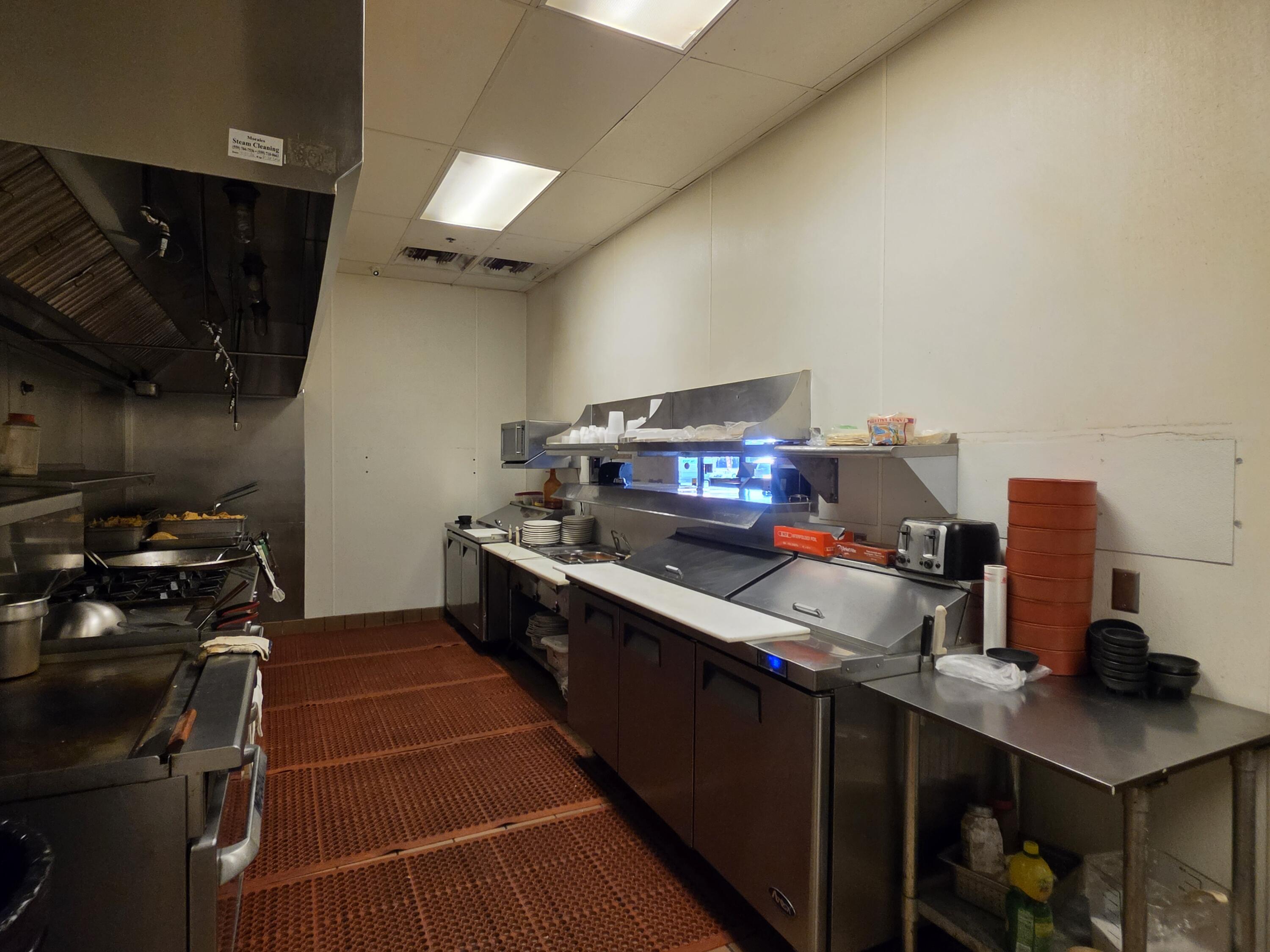 1102 W Visalia Rd #108, Exeter, CA 93221