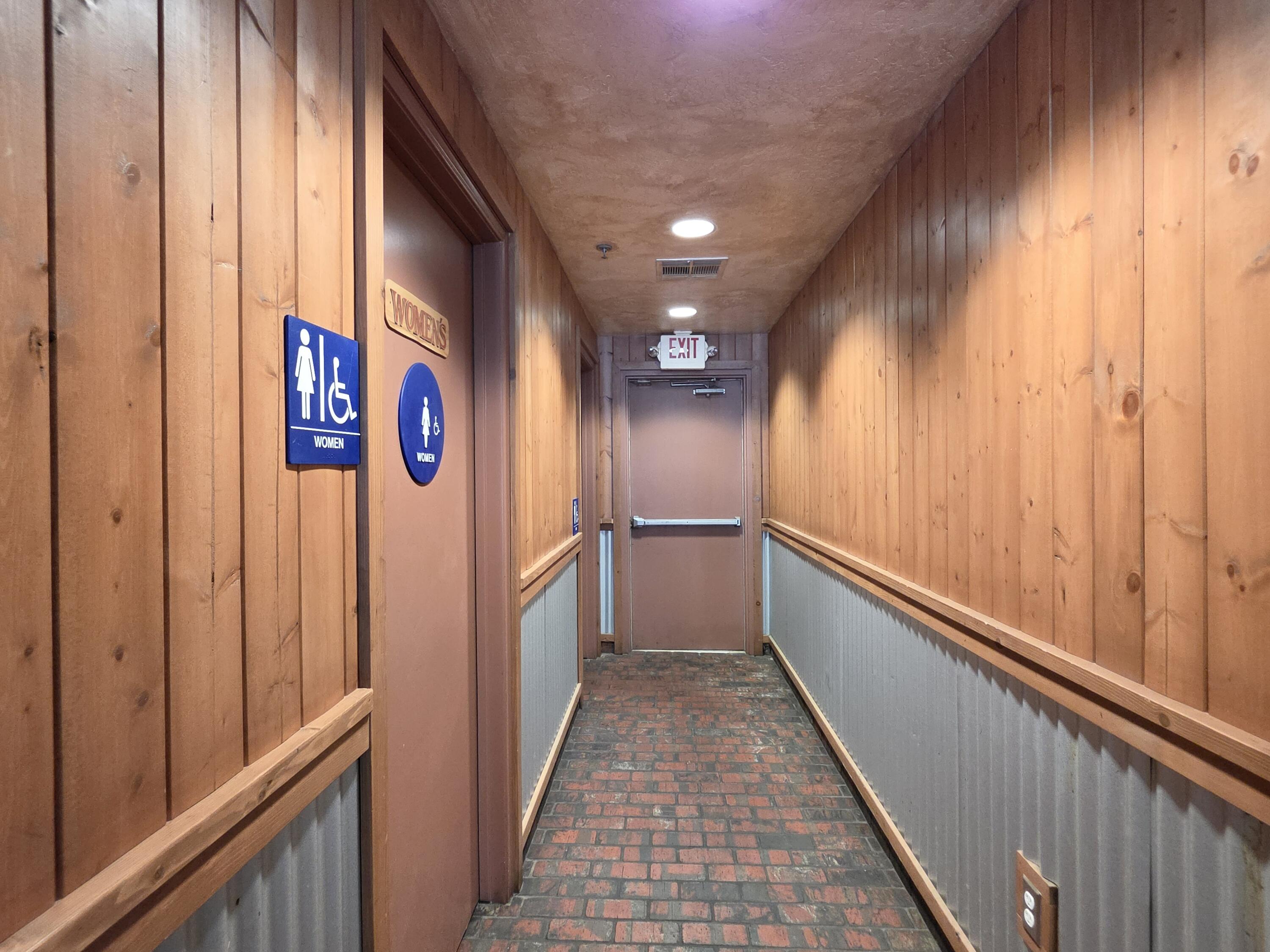 1102 W Visalia Rd #108, Exeter, CA 93221