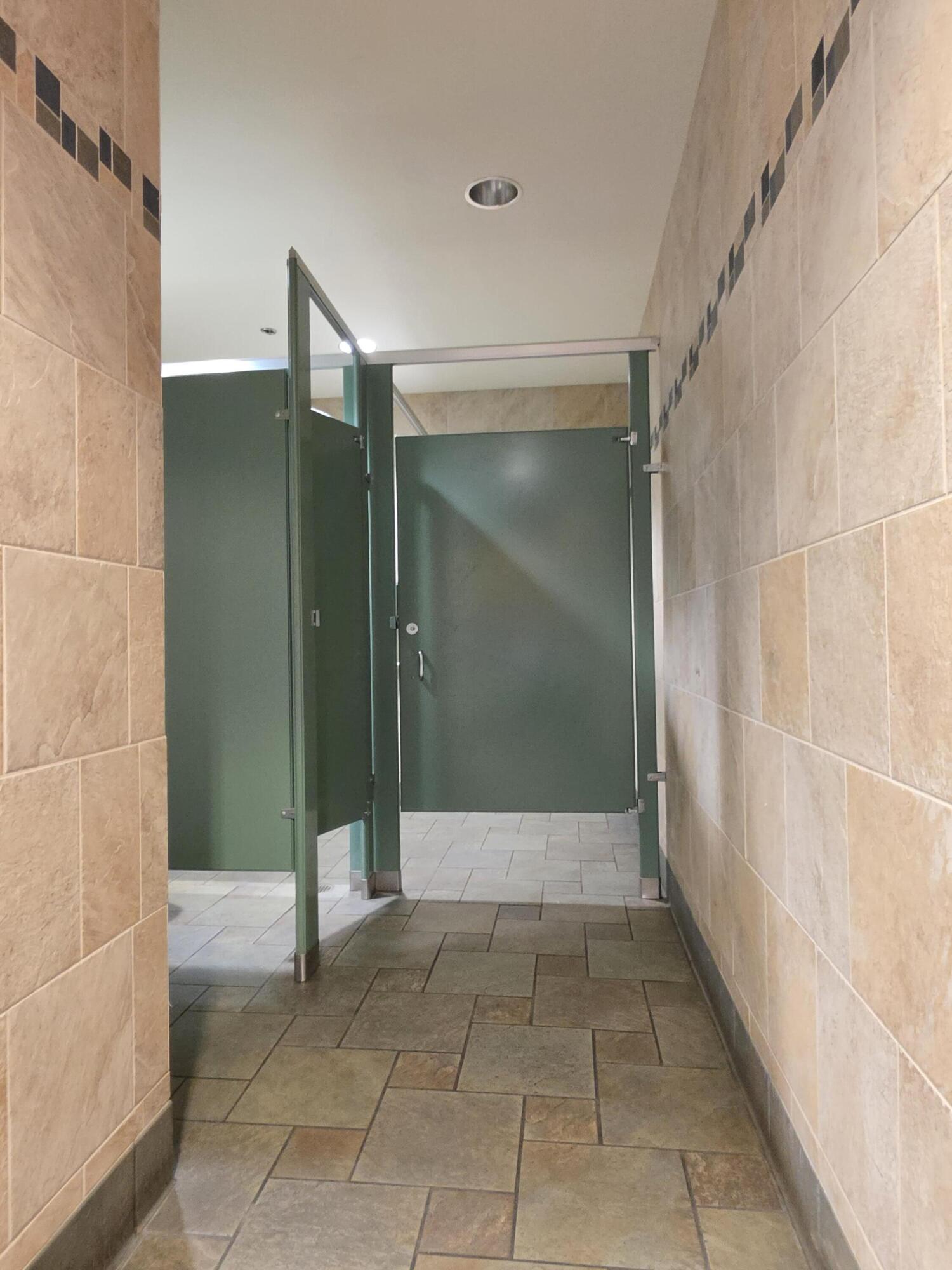 1102 W Visalia Rd #108, Exeter, CA 93221
