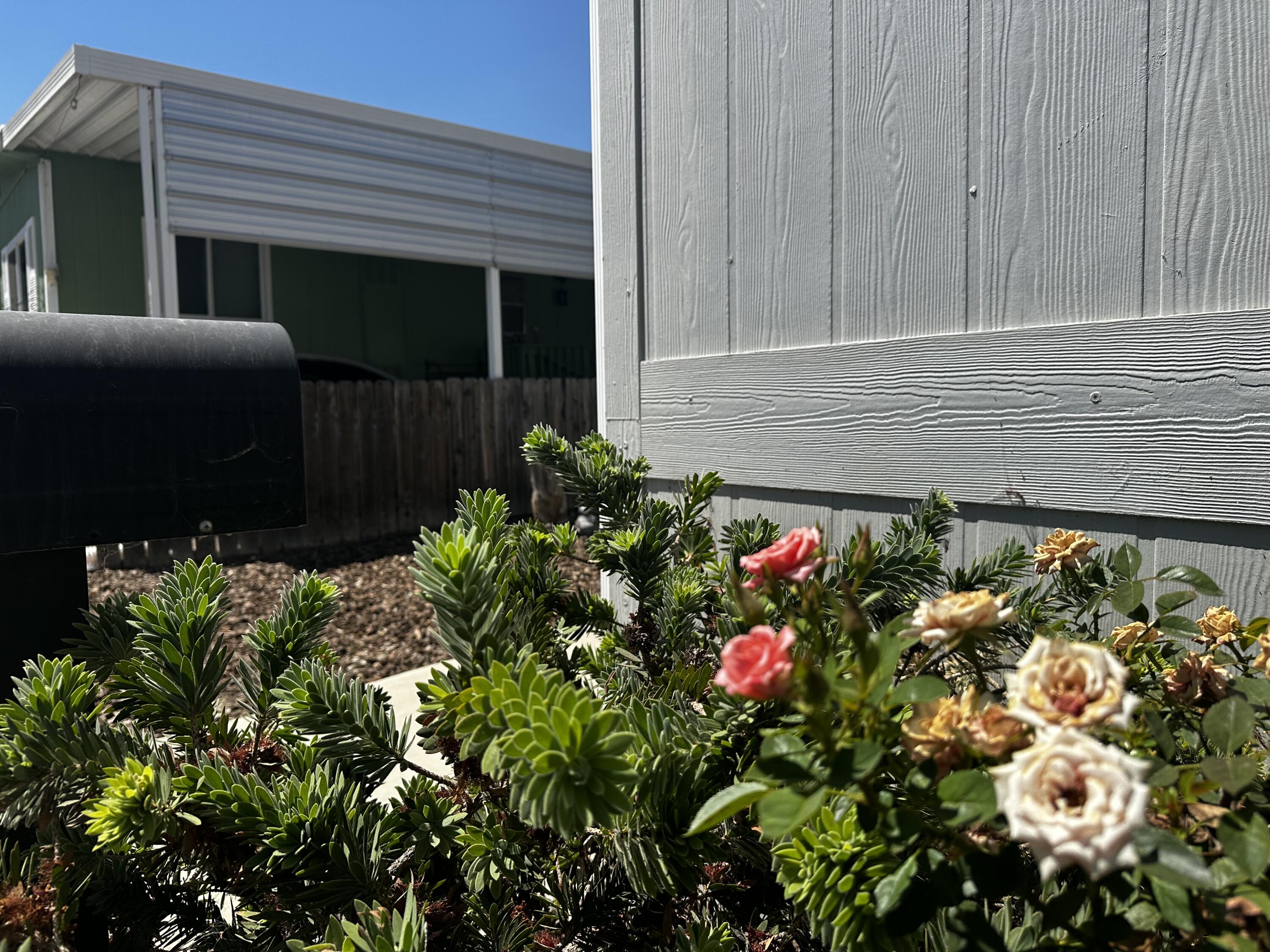 415 N Aker N Akers St, Visalia, CA 93291