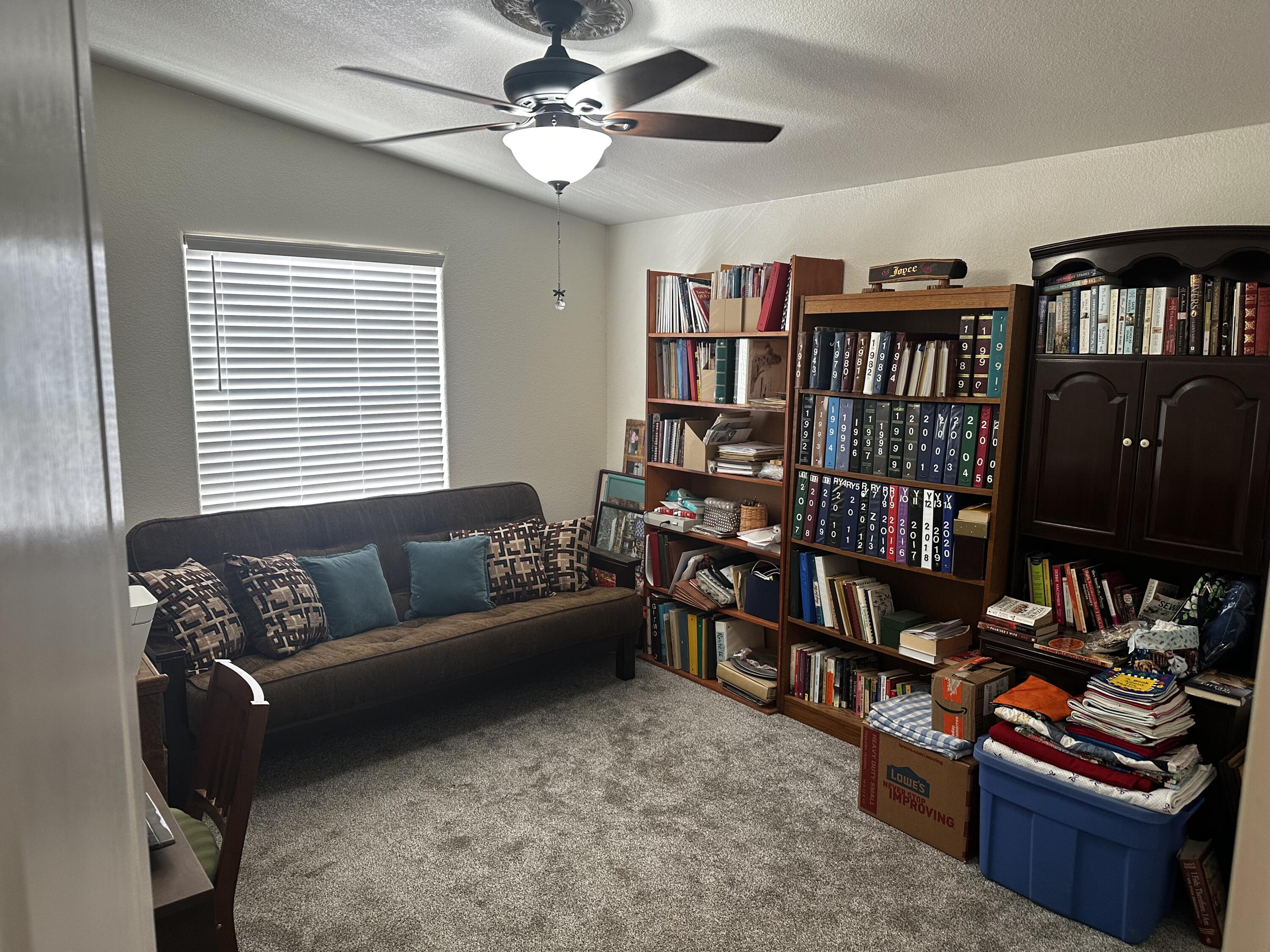 415 N Aker N Akers St, Visalia, CA 93291