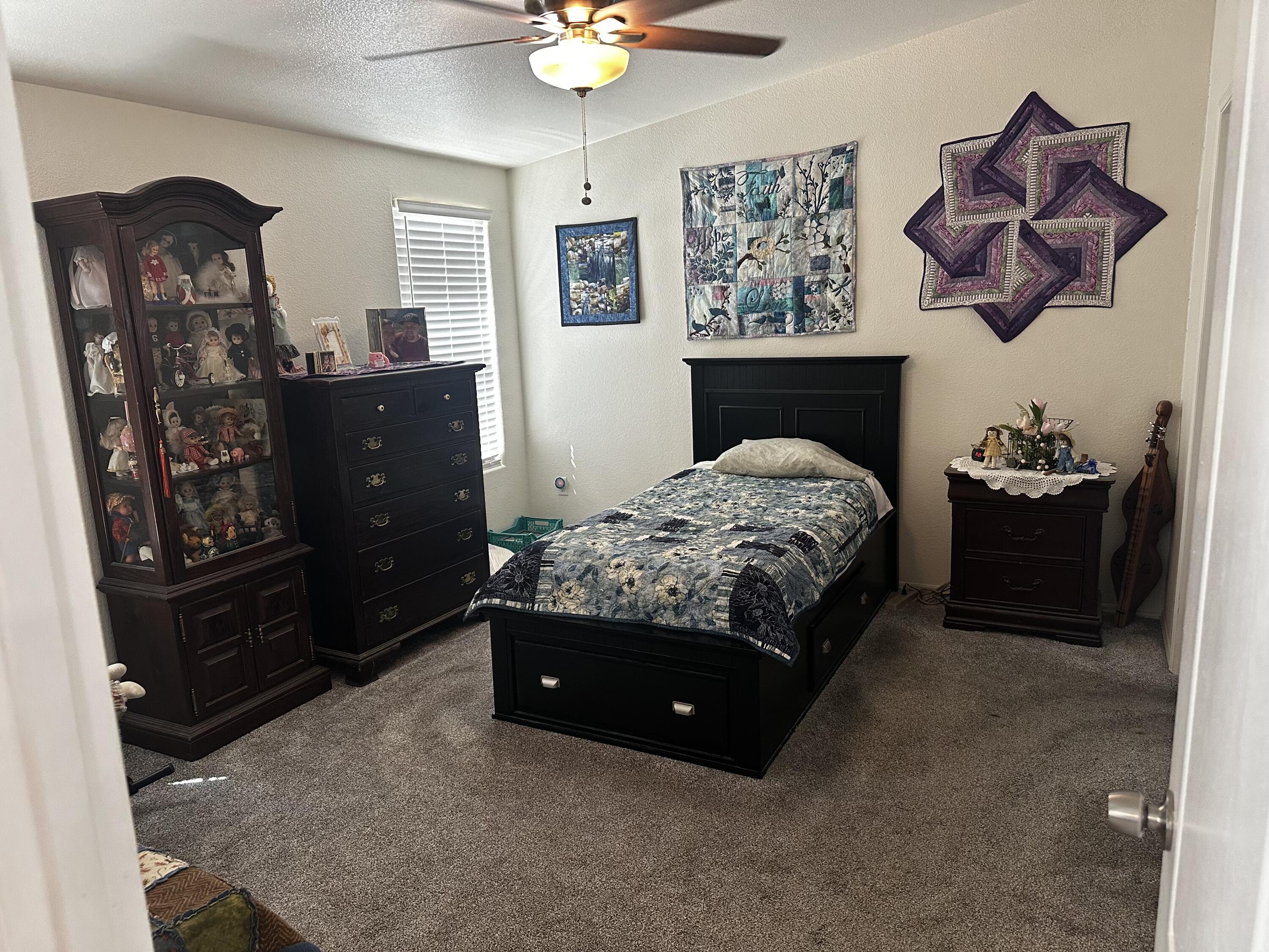 415 N Aker N Akers St, Visalia, CA 93291