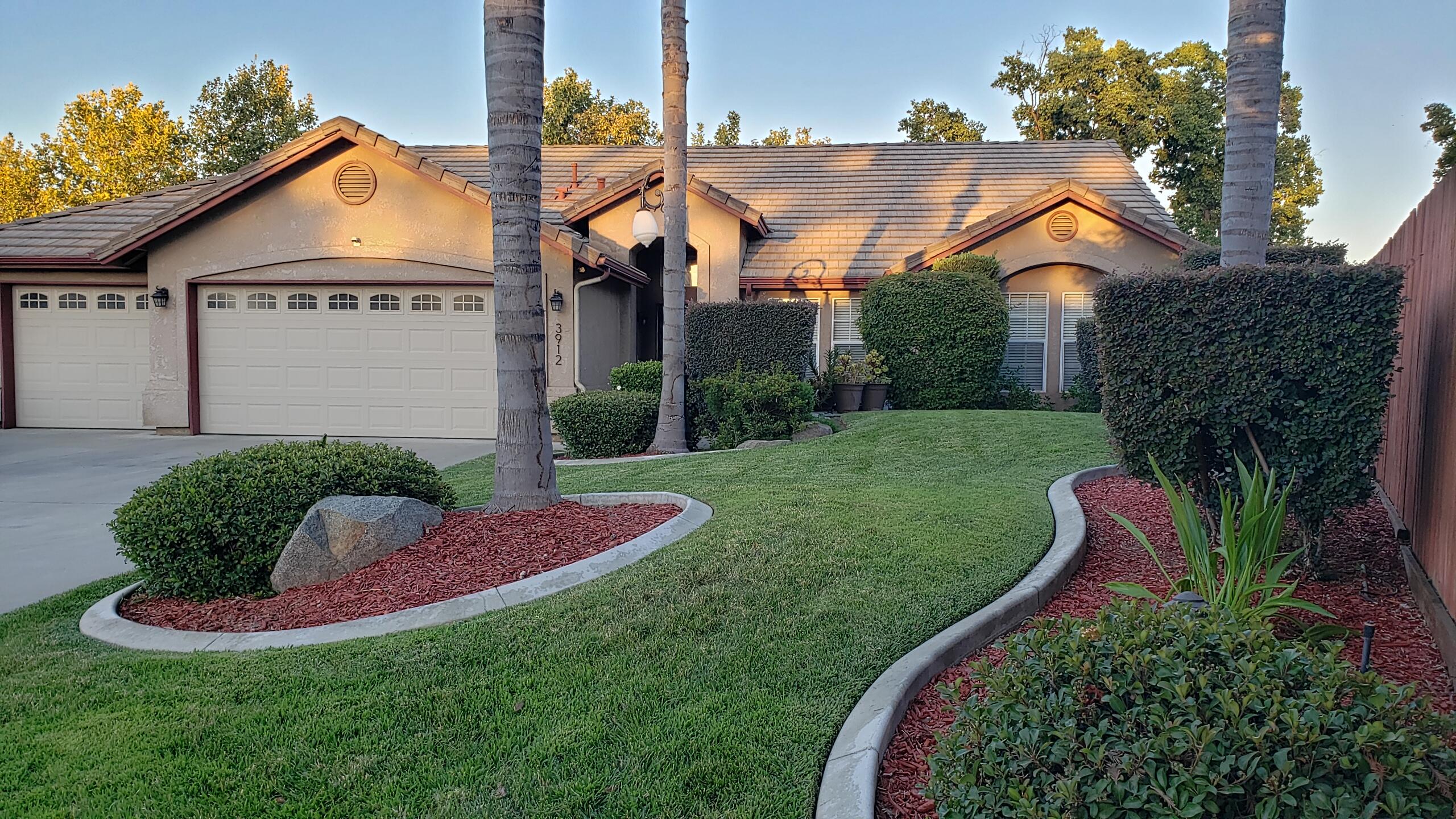 3912 S Vickie Ct, Visalia, CA 93277