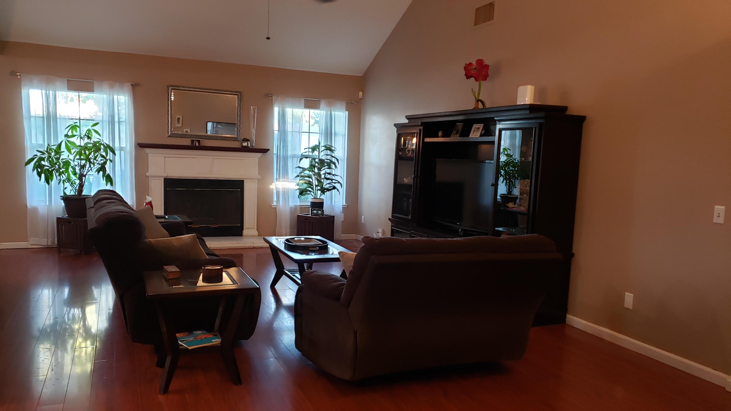 3912 S Vickie Ct, Visalia, CA 93277