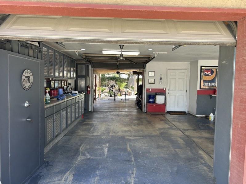3912 S Vickie Ct, Visalia, CA 93277
