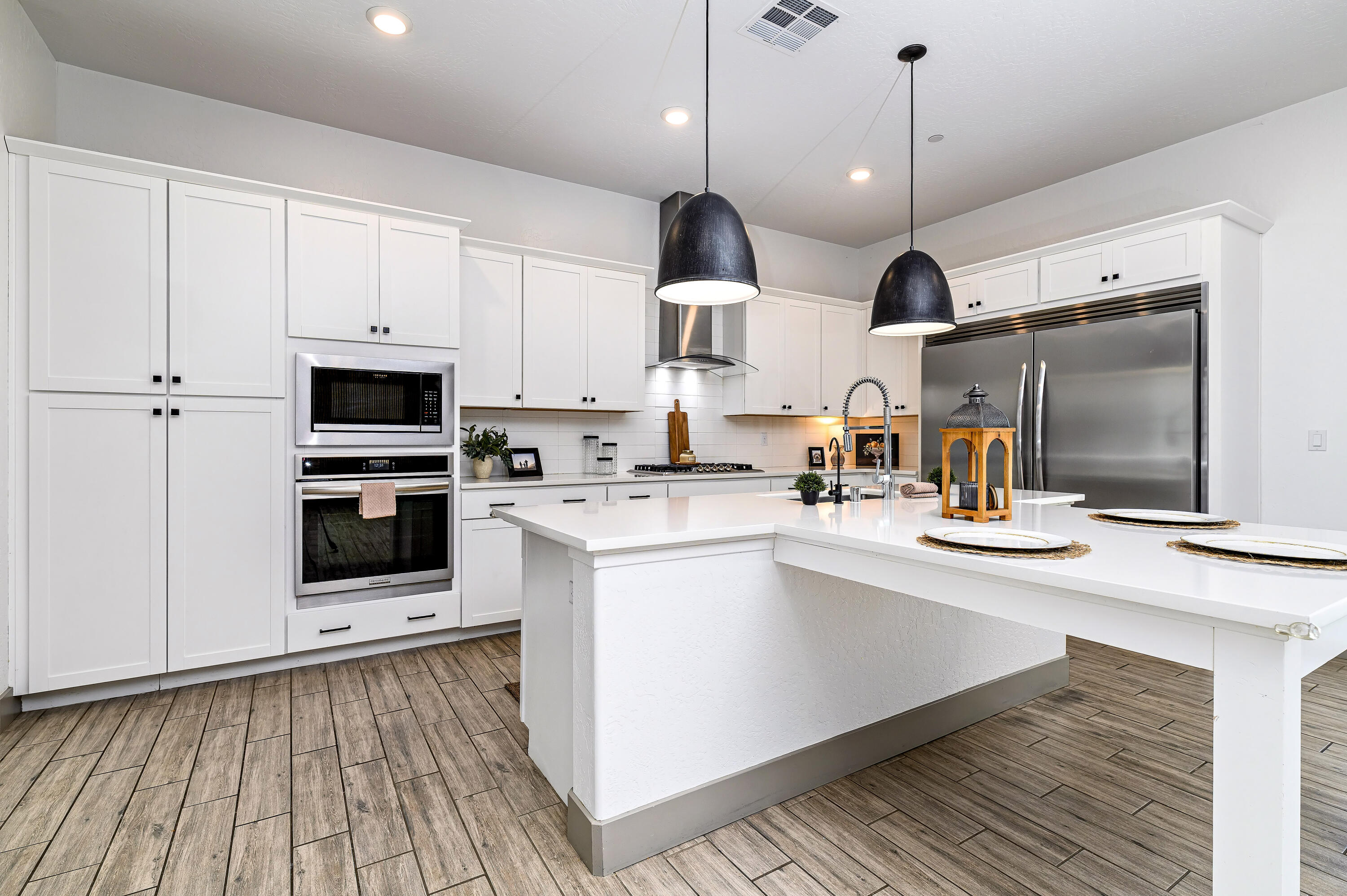 3707 N Santa Fe St, Visalia, CA 93291