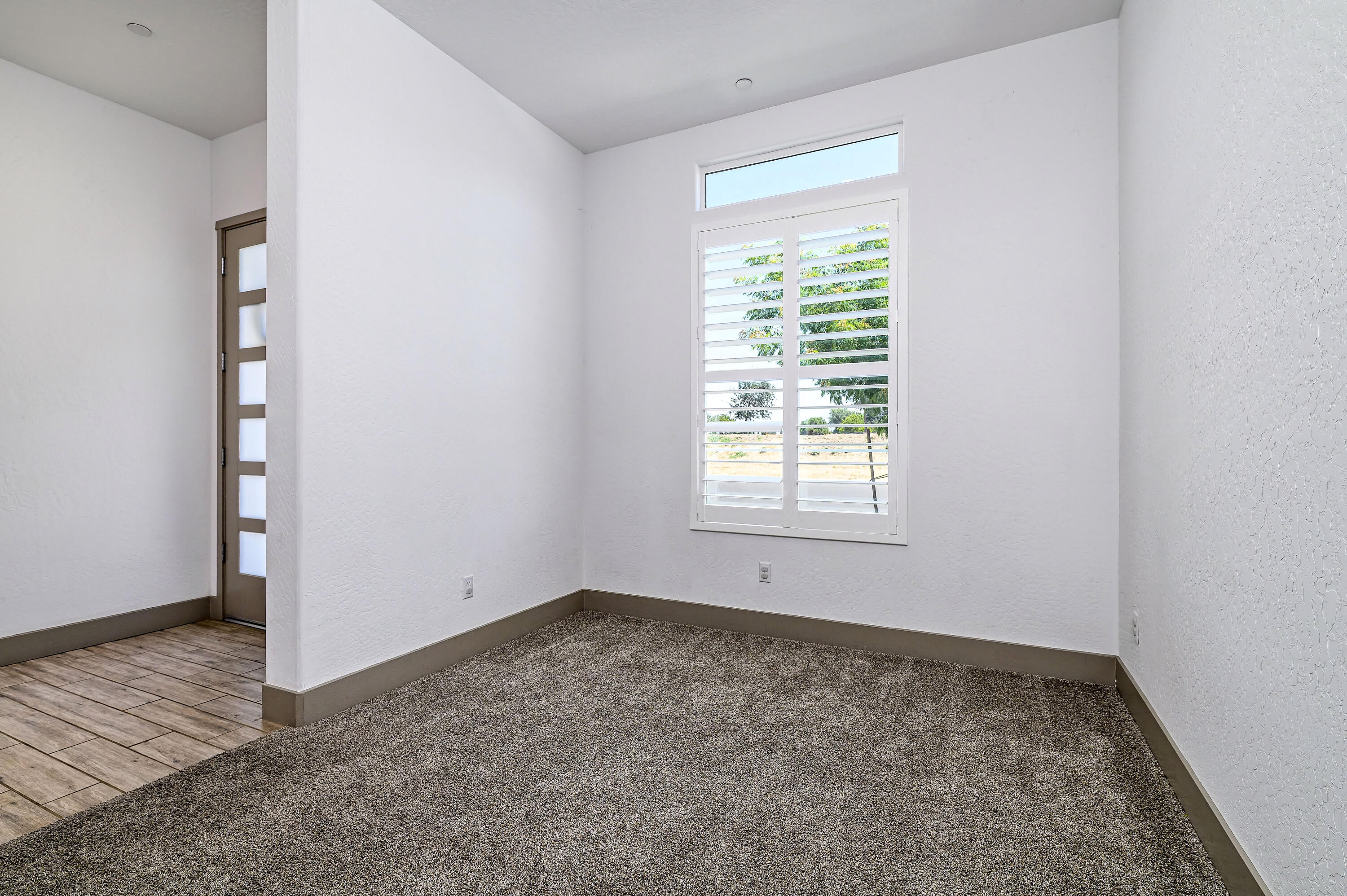 3707 N Santa Fe St, Visalia, CA 93291