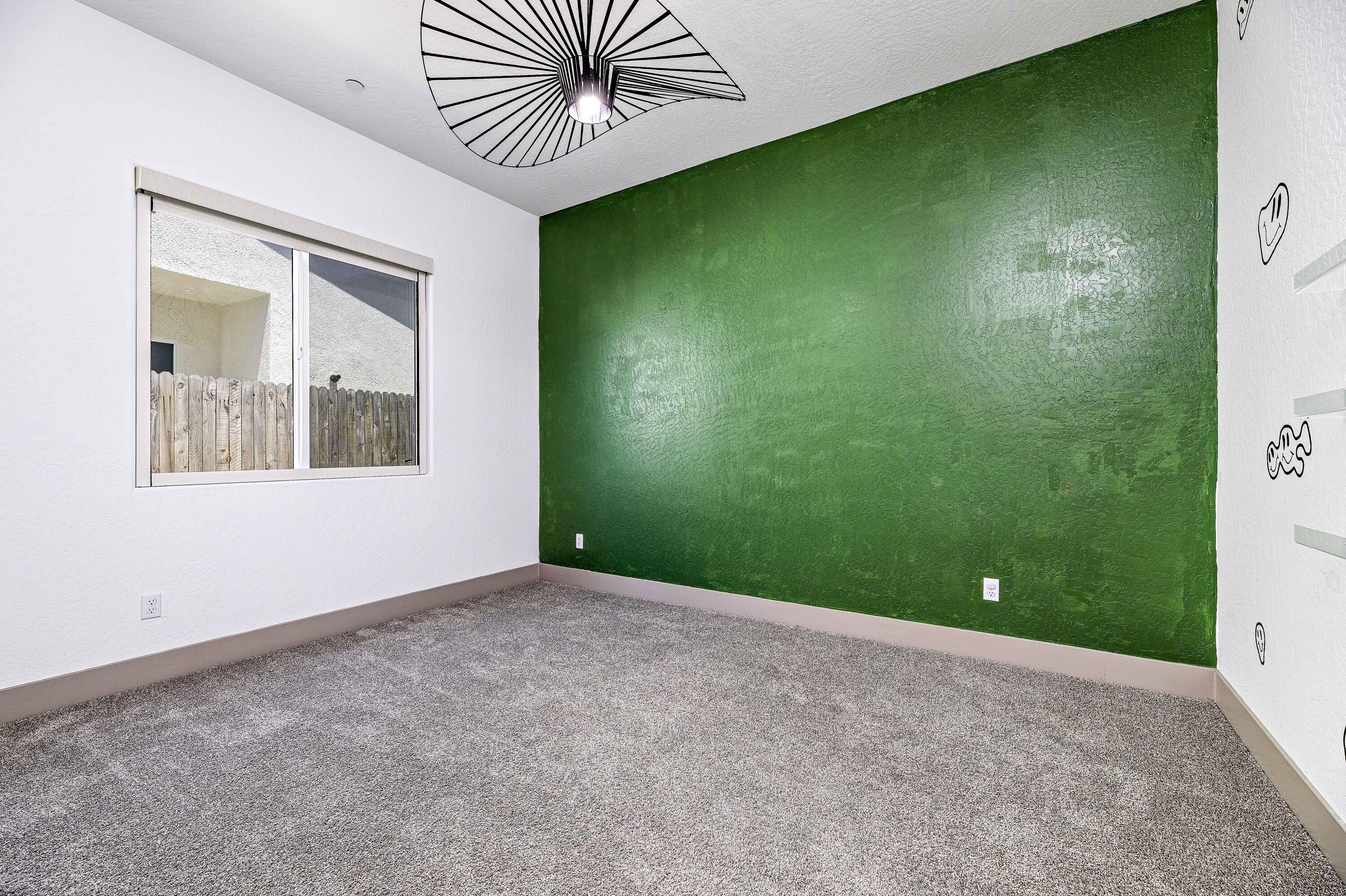 3707 N Santa Fe St, Visalia, CA 93291