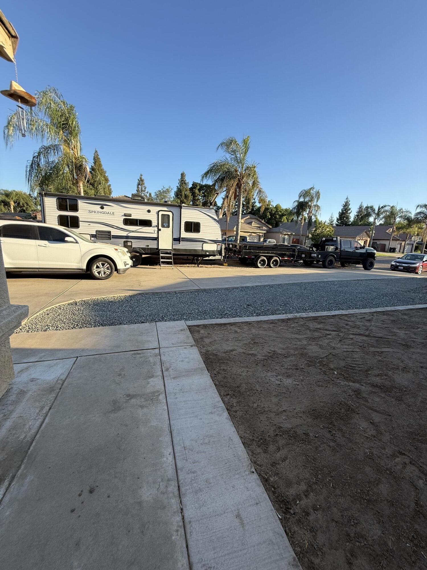 3942 E Four Creeks Ct, Visalia, CA 93292