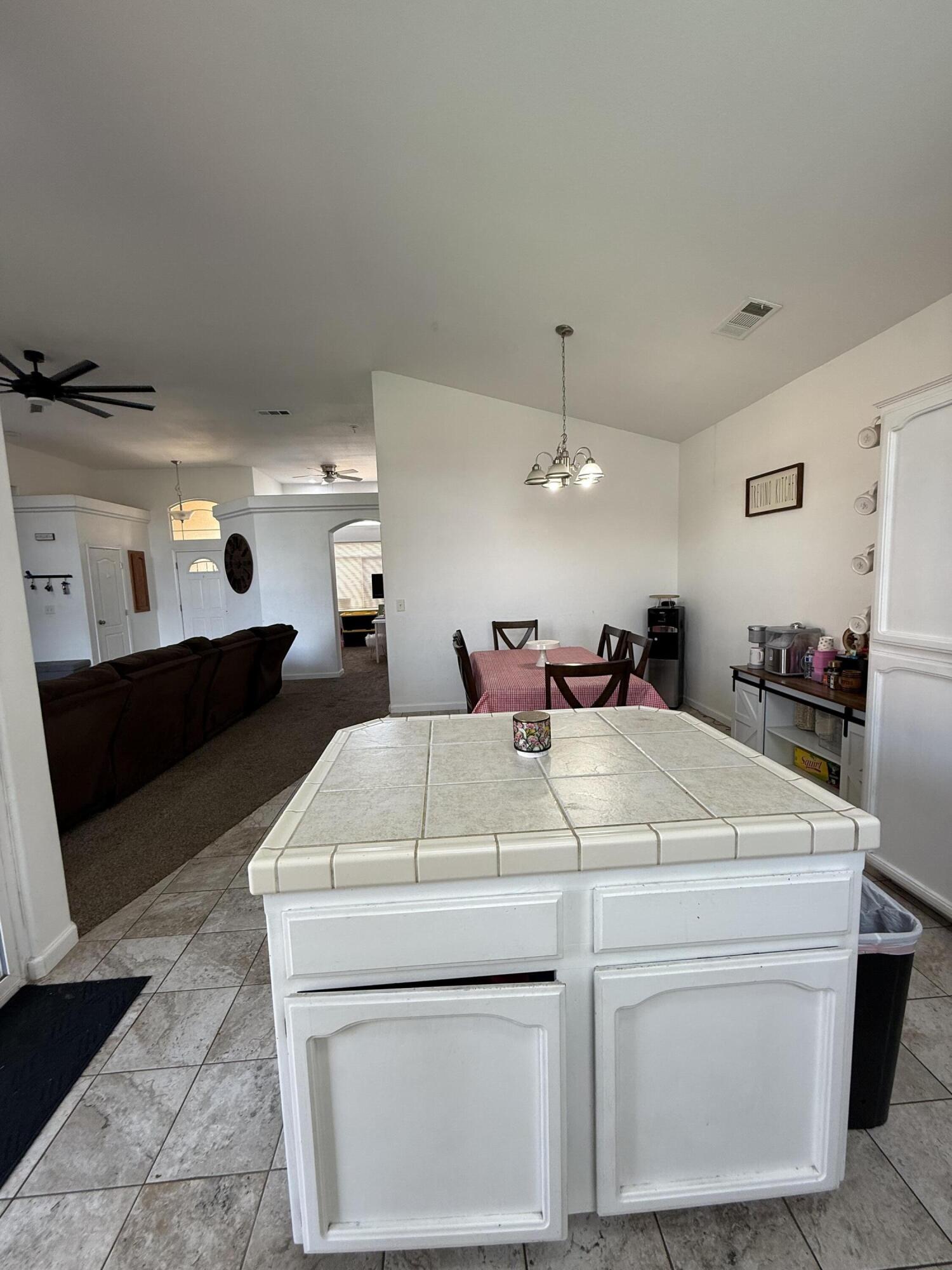 3942 E Four Creeks Ct, Visalia, CA 93292