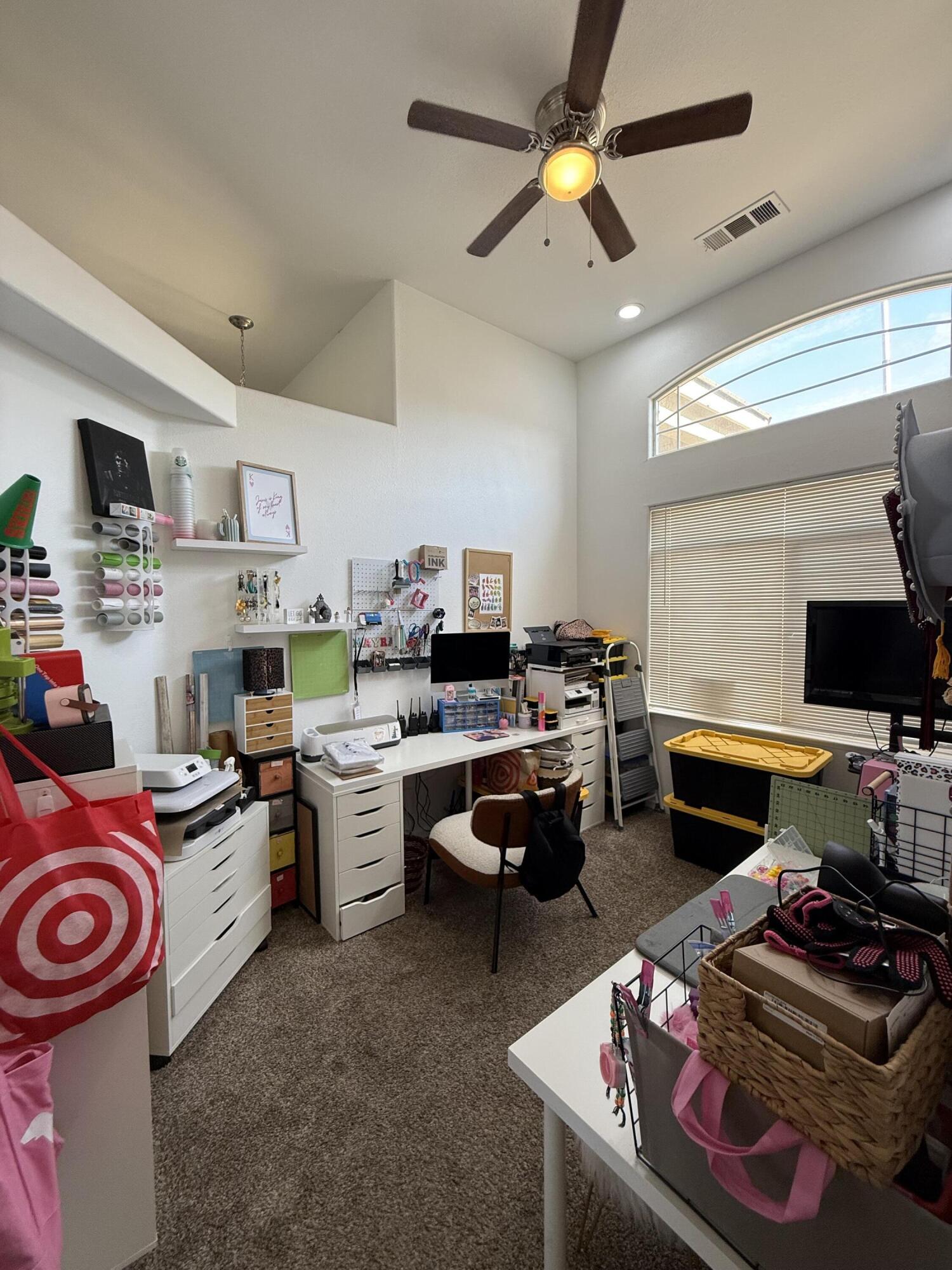 3942 E Four Creeks Ct, Visalia, CA 93292