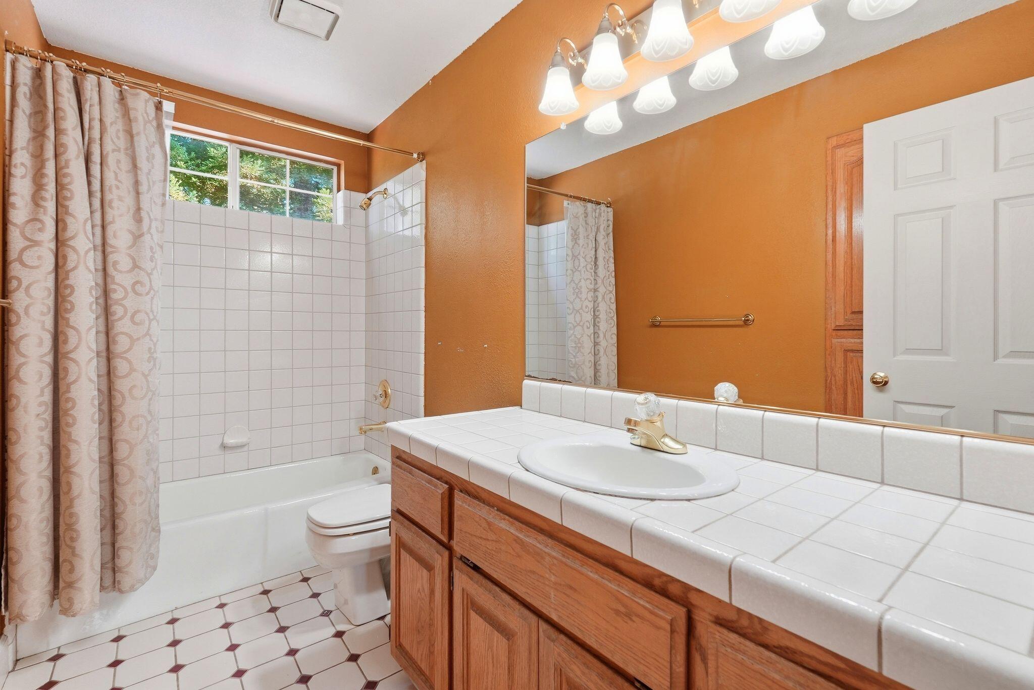 1235 Naturewood Dr, Meadow Vista, CA 95722