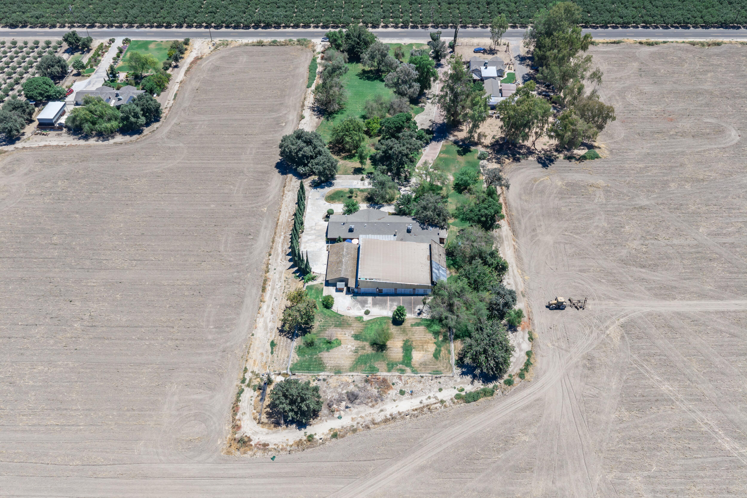 9356 22nd Ave, Lemoore, CA 93245