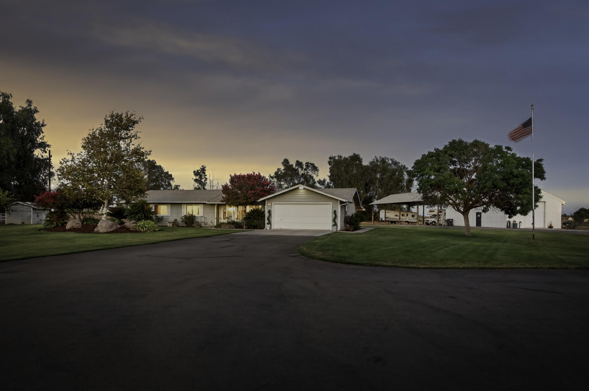277 E Fantz Ave, Fresno, CA 93706