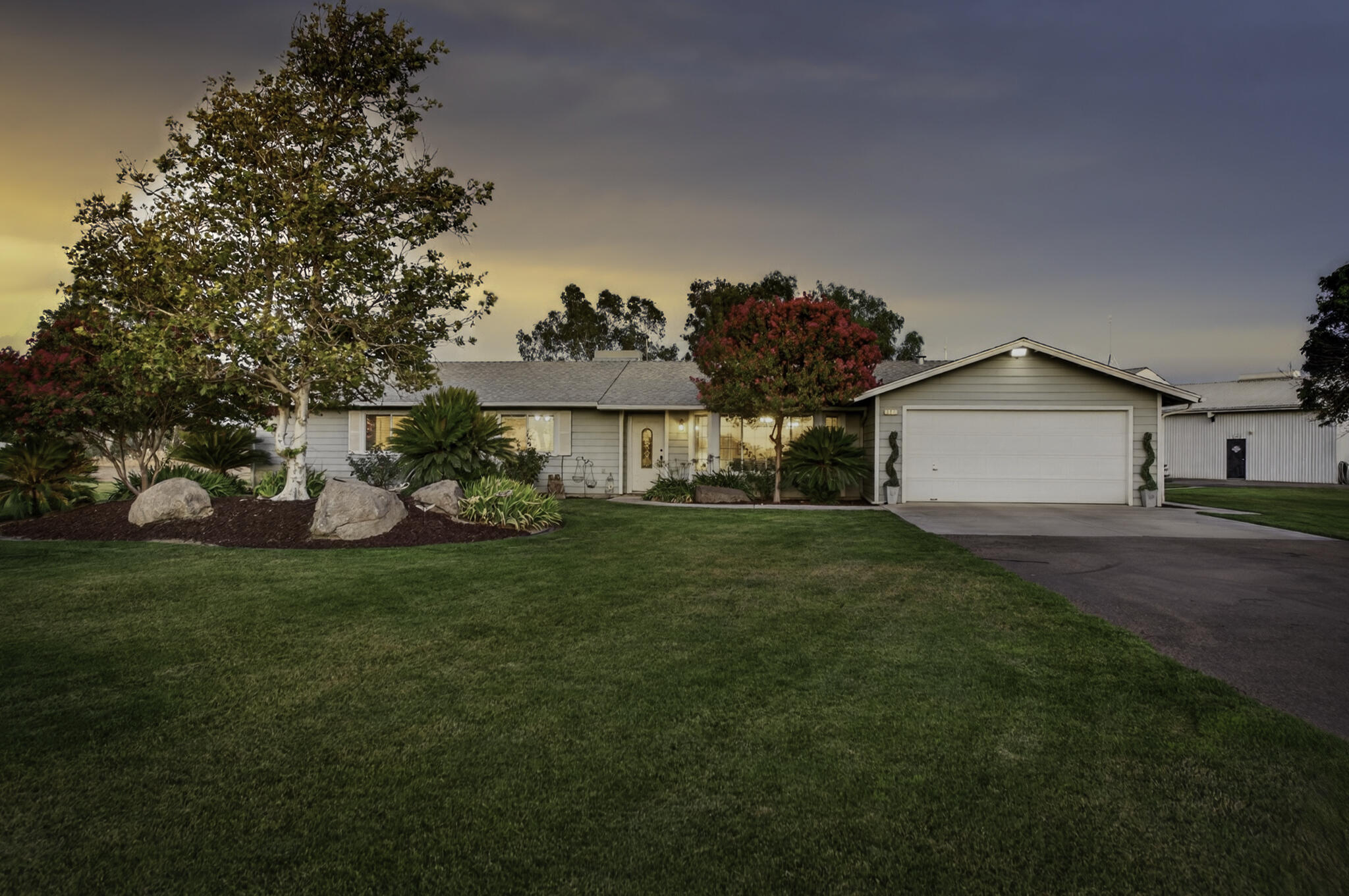 277 E Fantz Ave, Fresno, CA 93706
