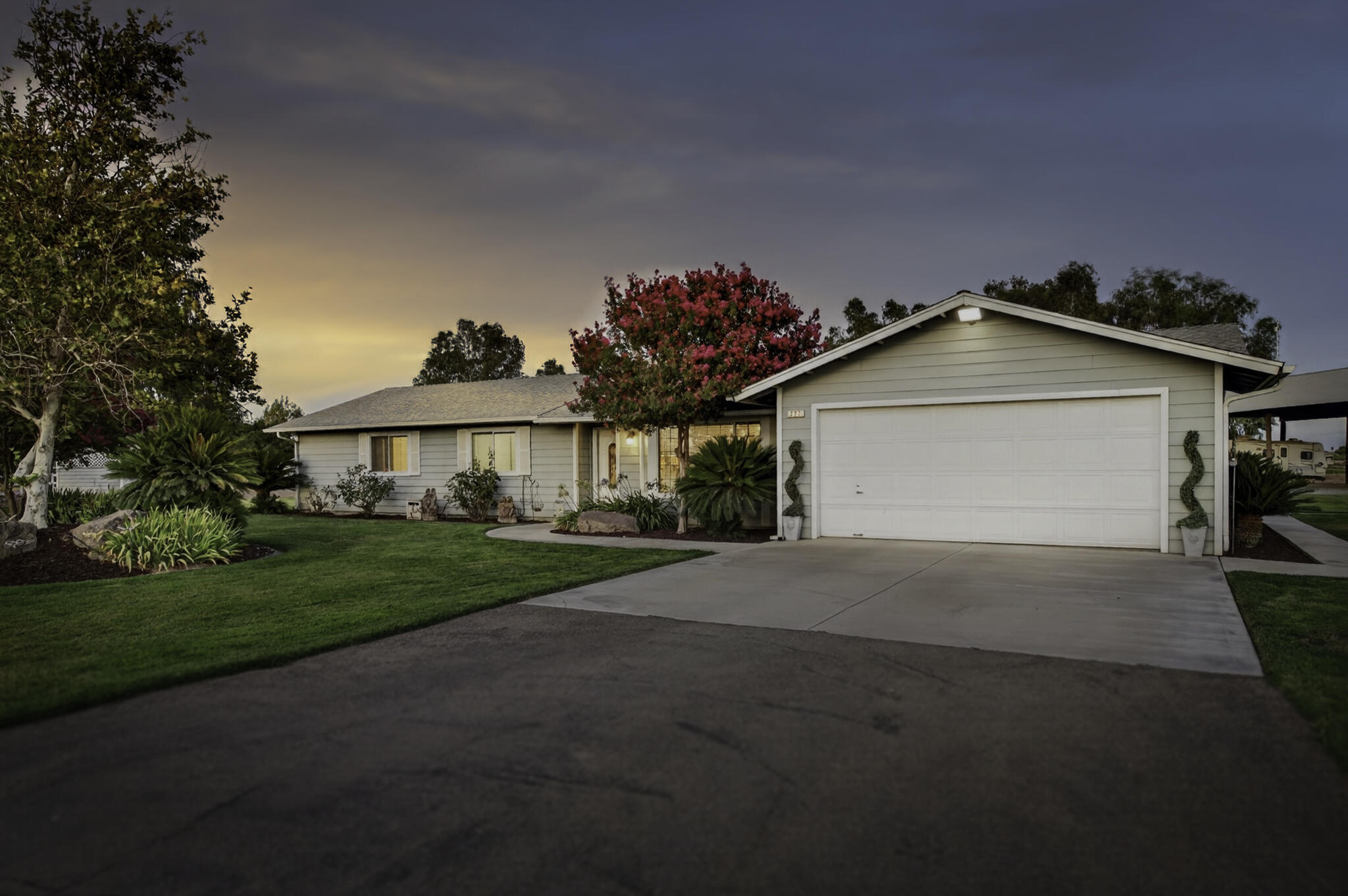 277 E Fantz Ave, Fresno, CA 93706
